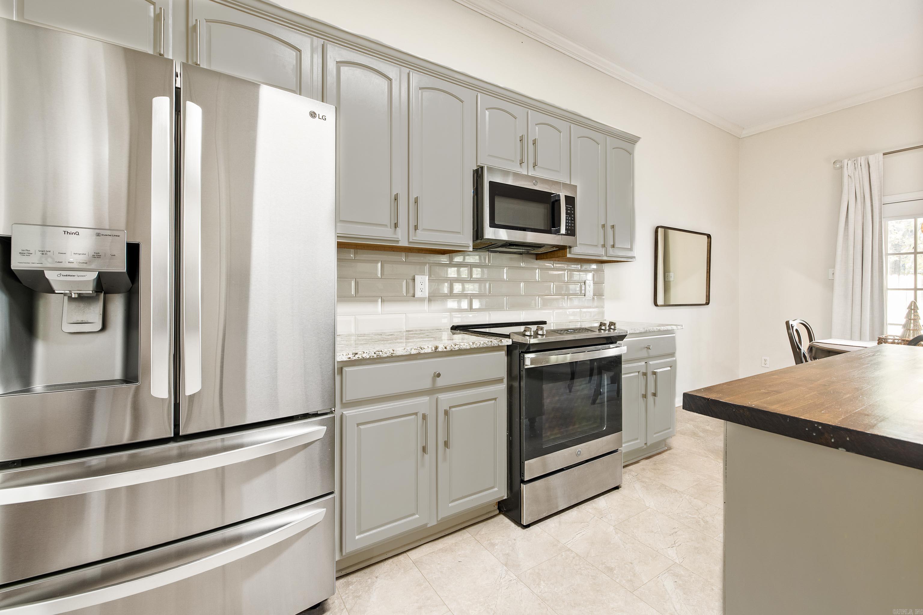 HURRICANE LAKE EST - Residential