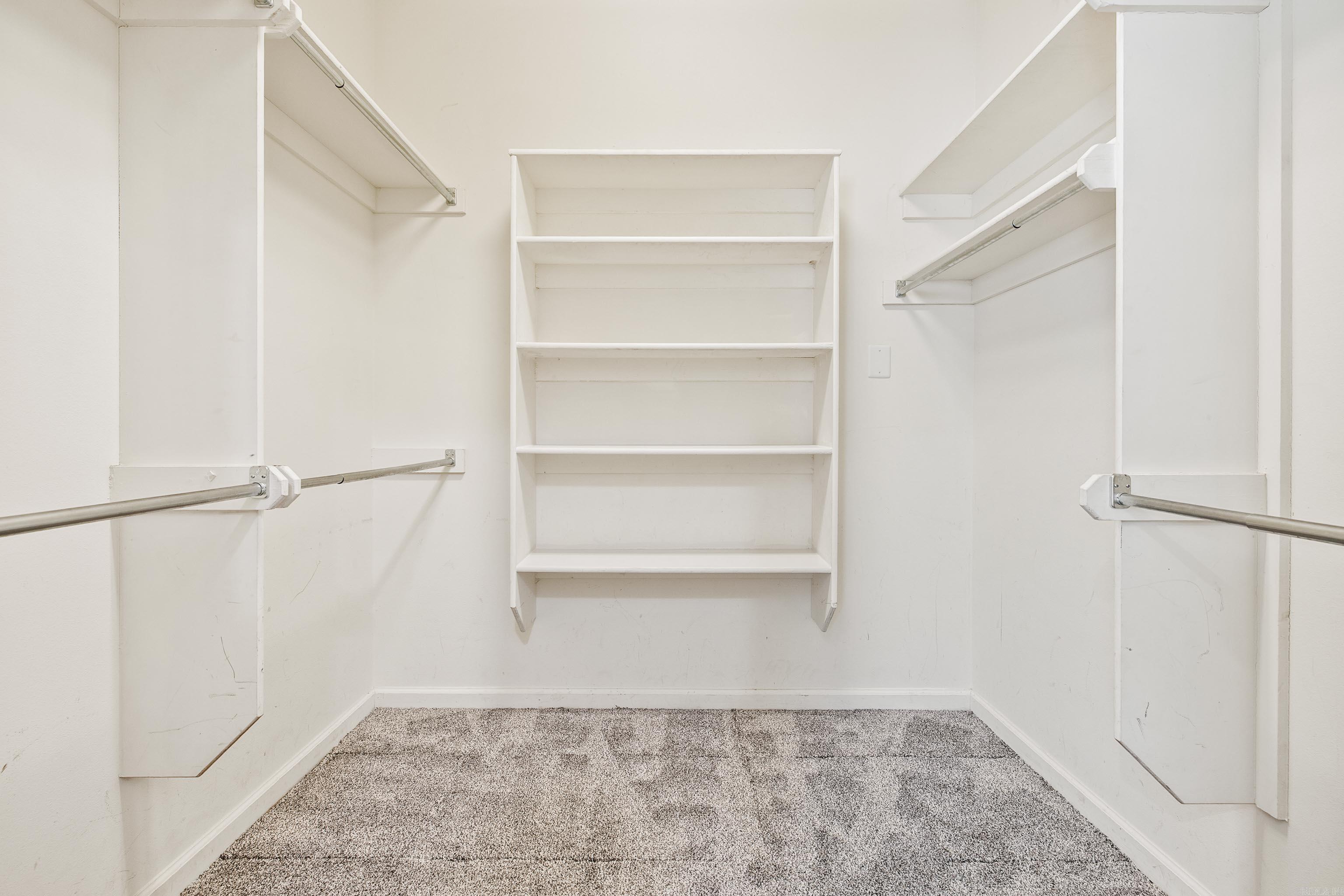 HURRICANE LAKE EST - Residential