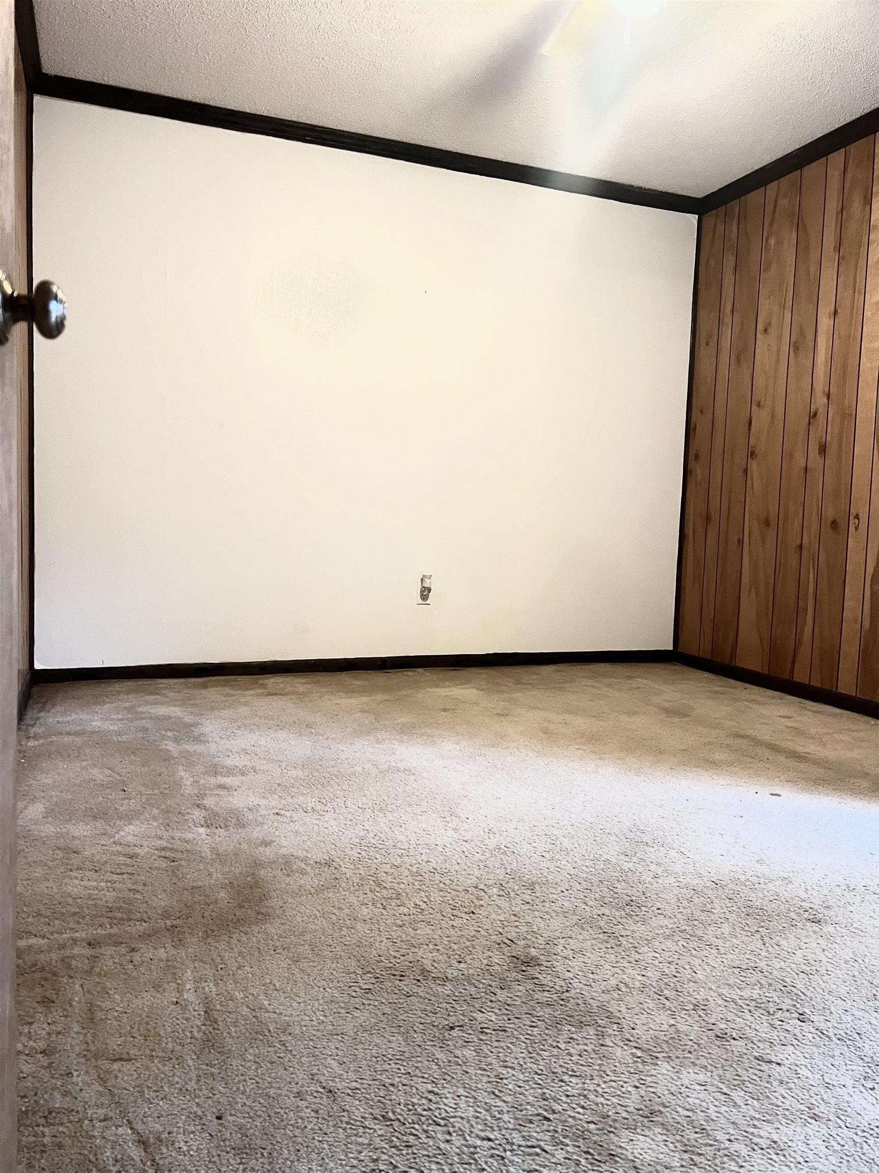 WOODLAND ESTATES - Residential