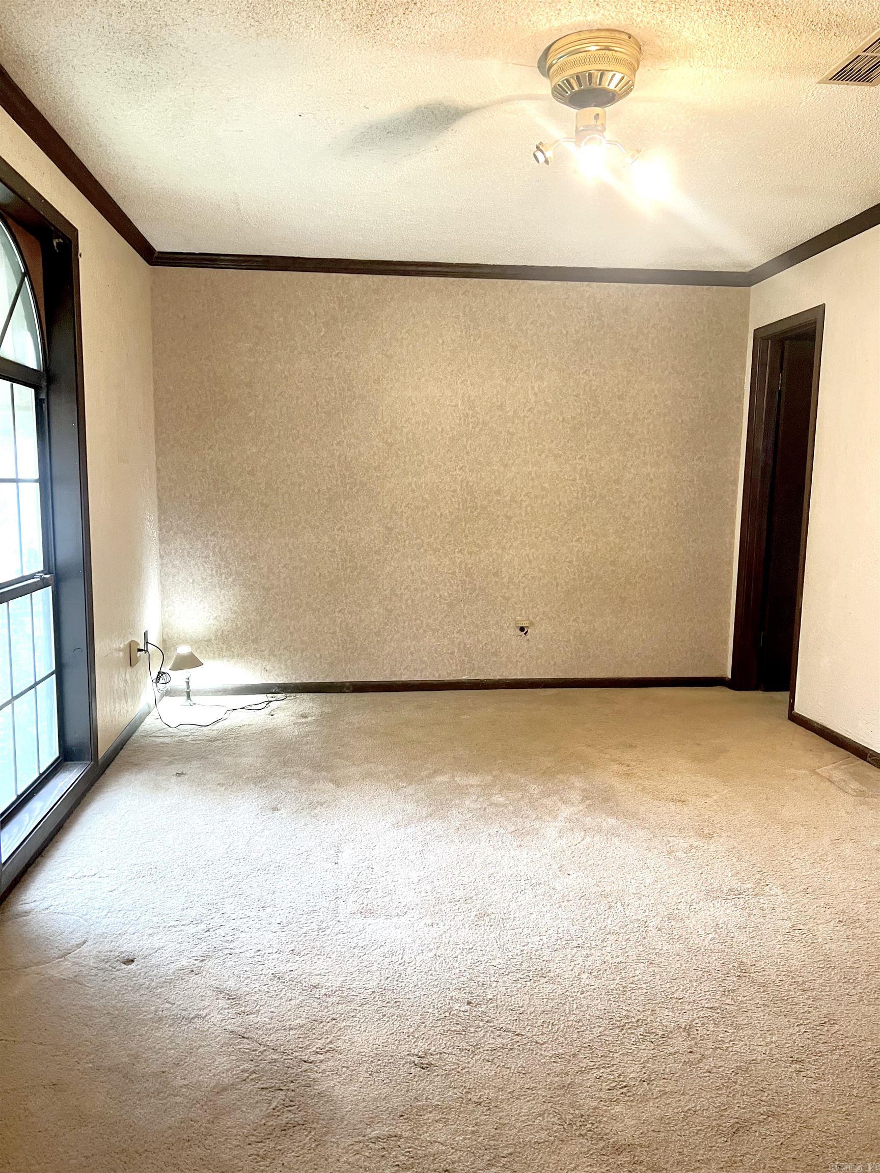 WOODLAND ESTATES - Residential