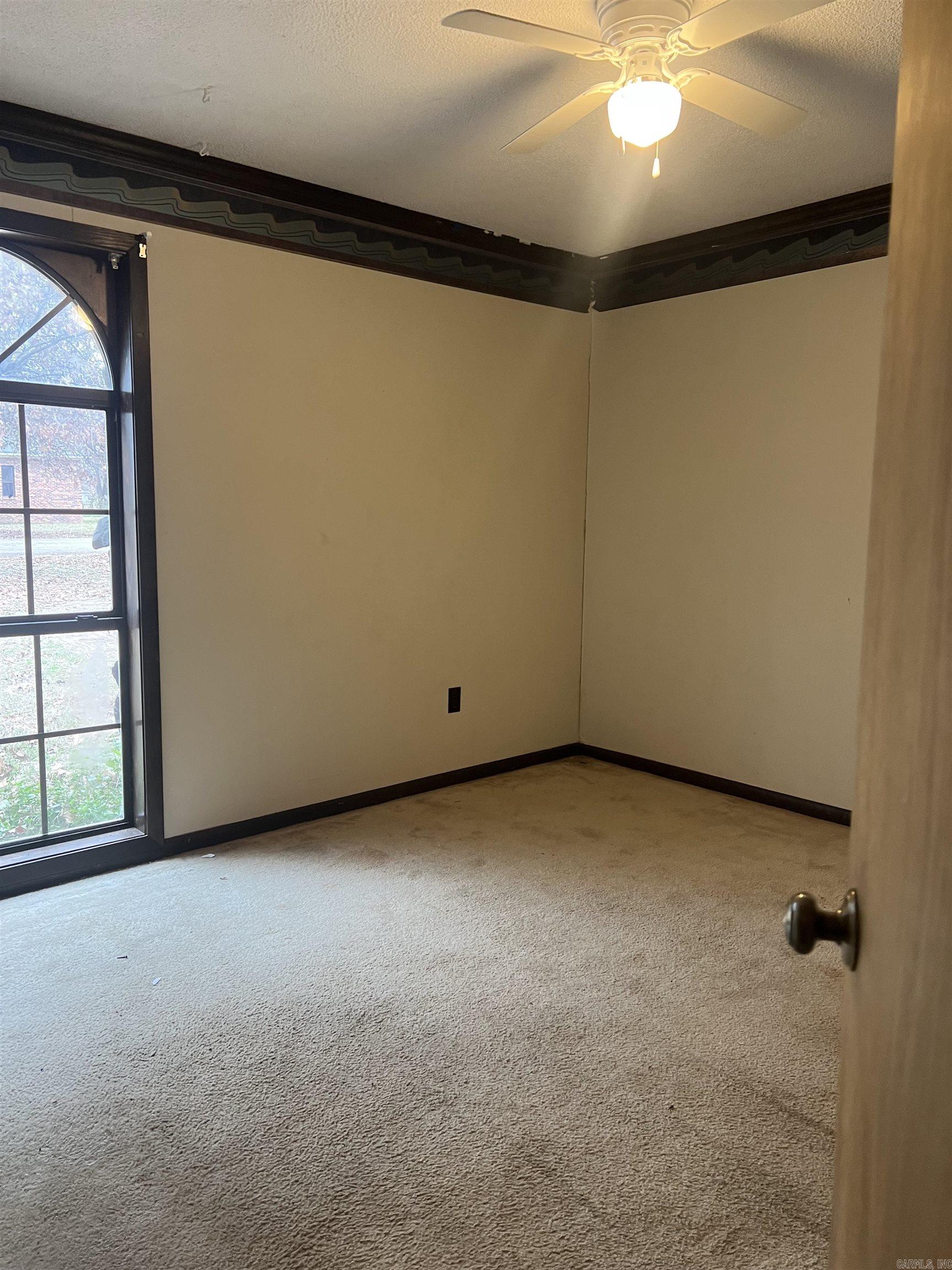 WOODLAND ESTATES - Residential