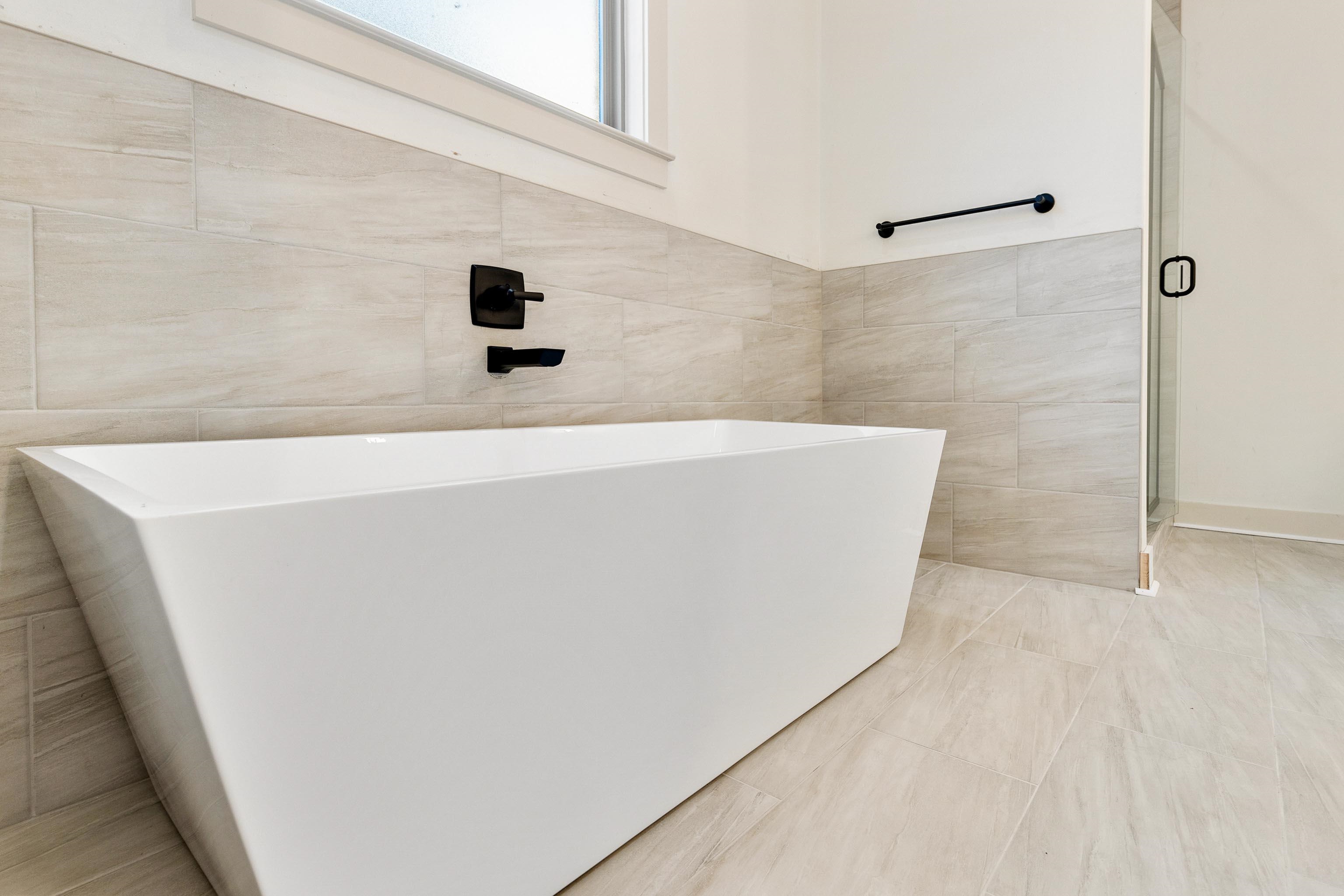 NORTH SHORE @ HURRICANE LAKE EST - Residential