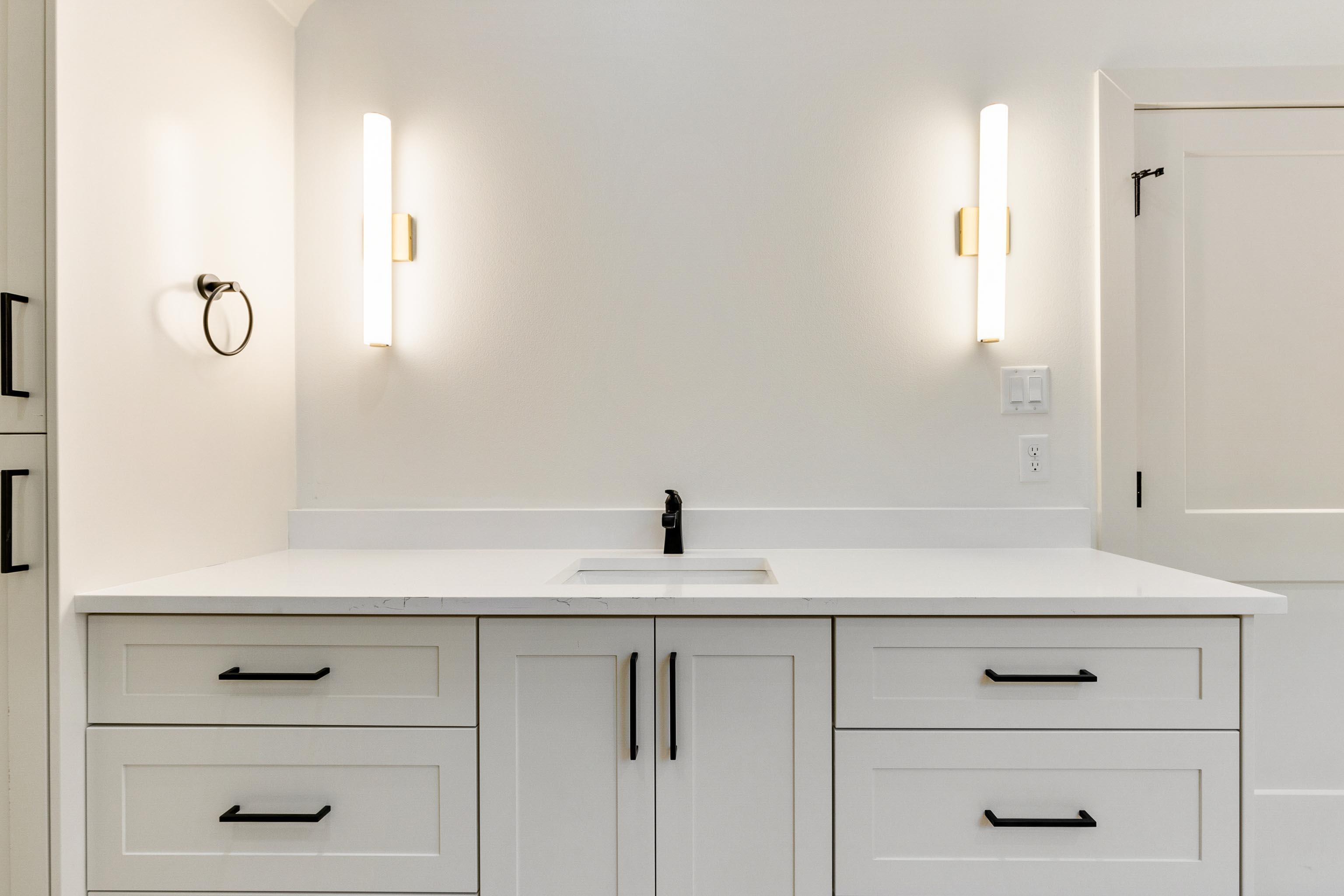 NORTH SHORE @ HURRICANE LAKE EST - Residential