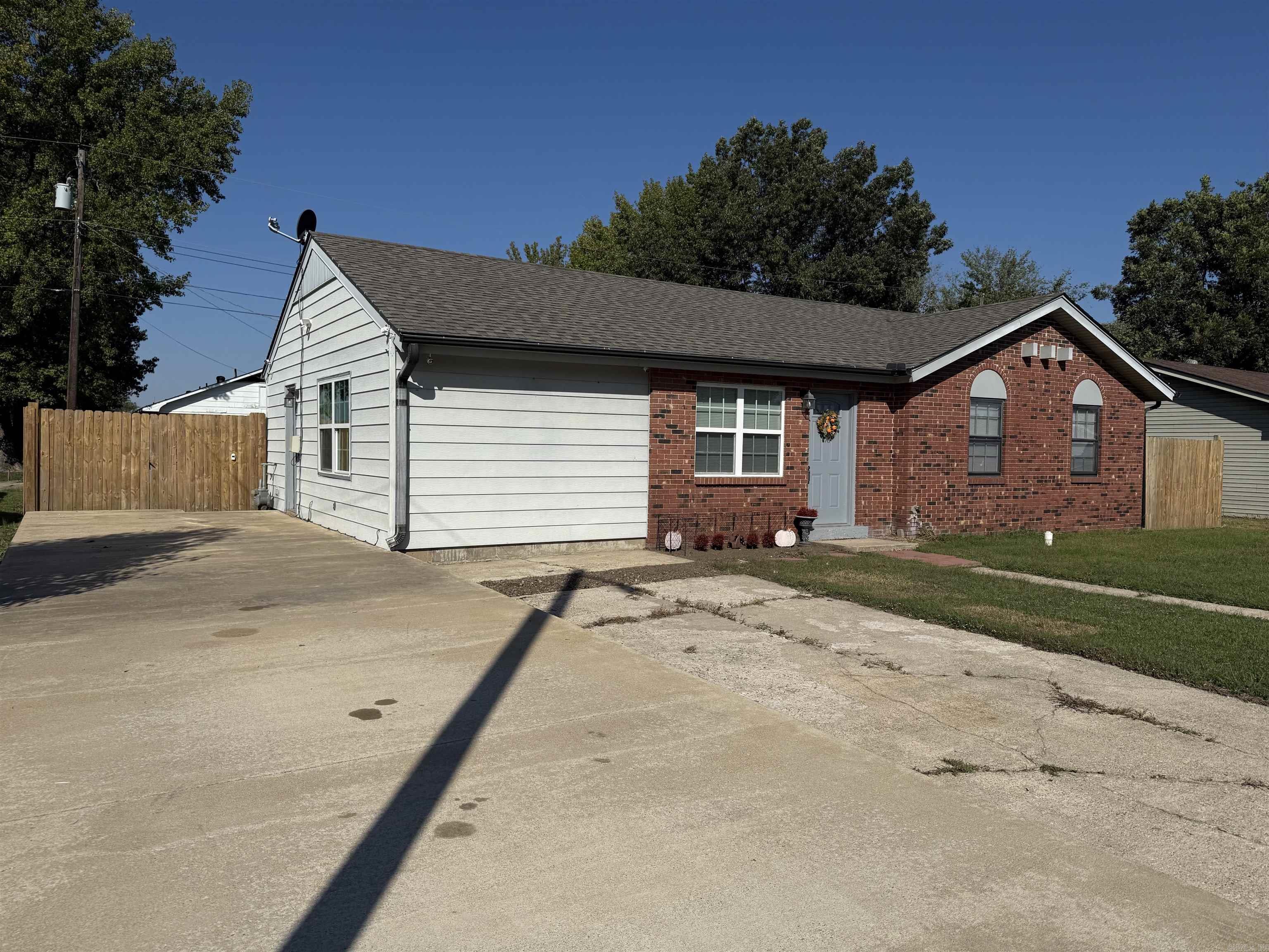 Knollcrest - Residential