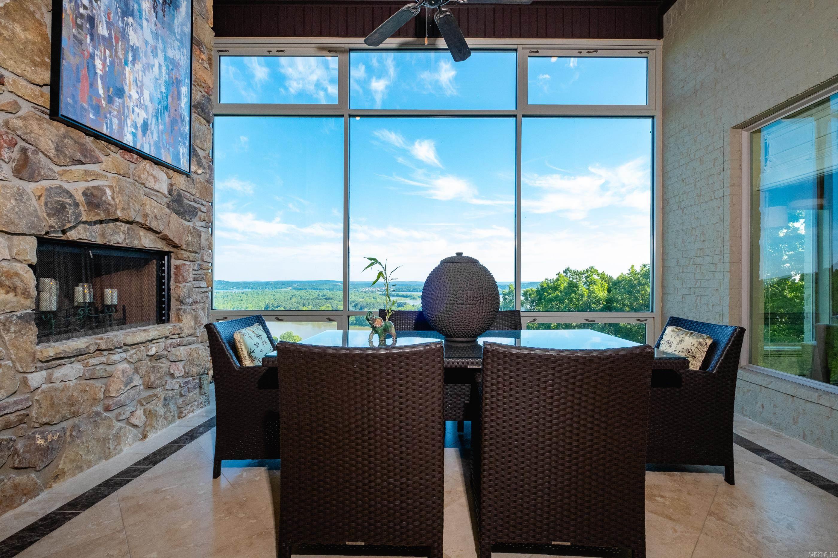 RIVER RIDGE POINTE - Residential