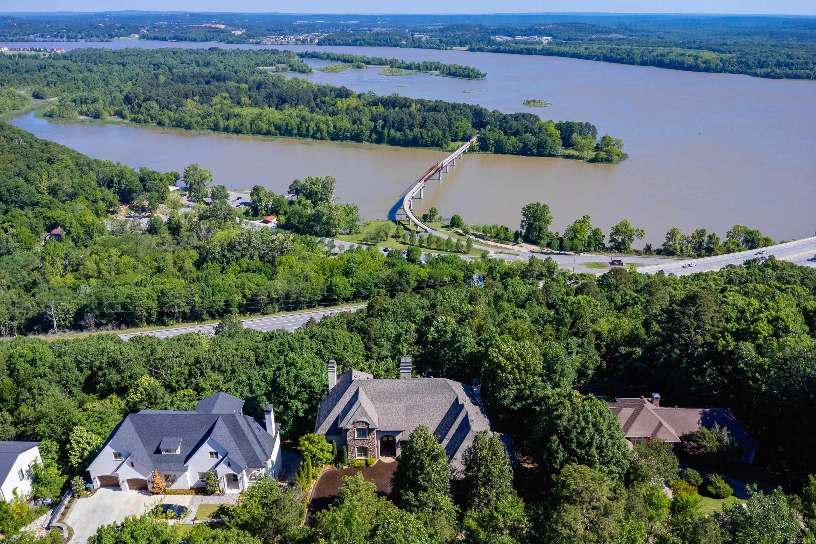 RIVER RIDGE POINTE - Residential