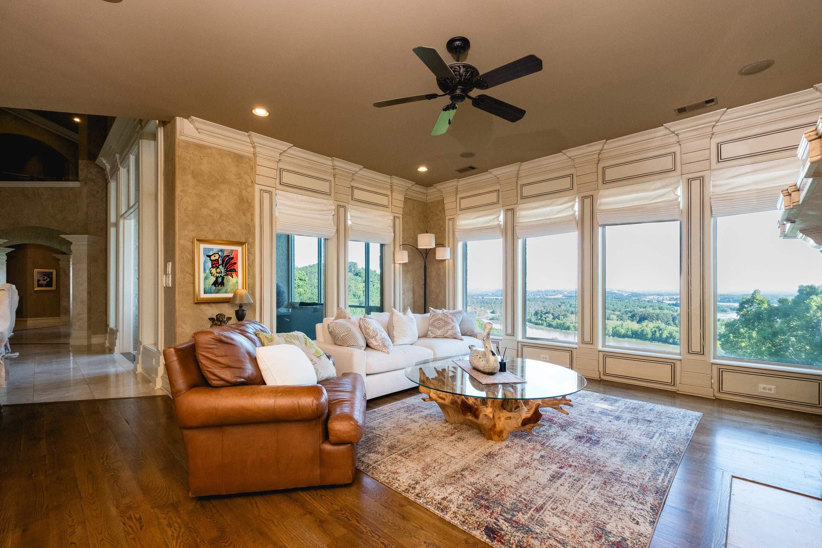 RIVER RIDGE POINTE - Residential