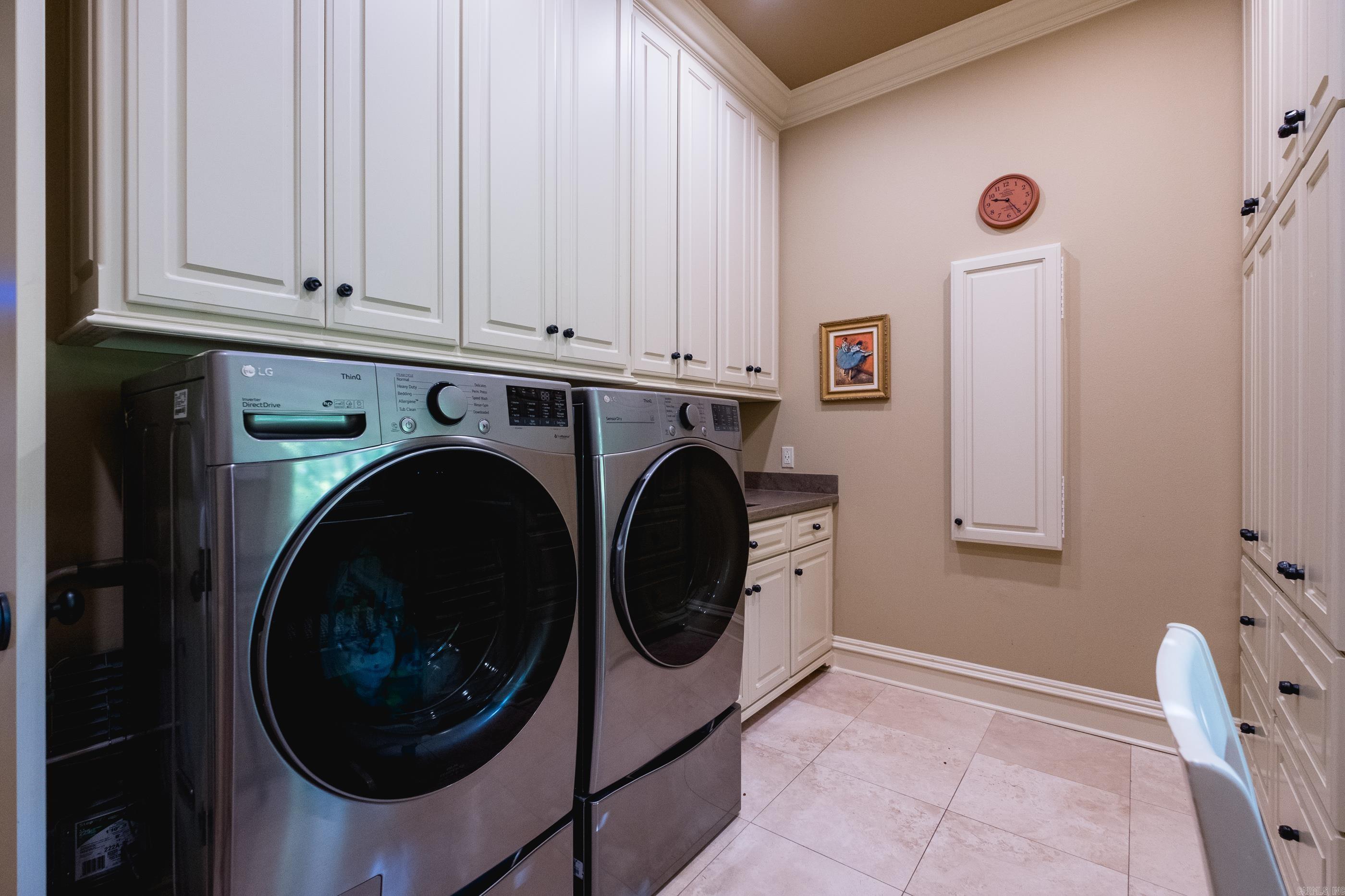 RIVER RIDGE POINTE - Residential