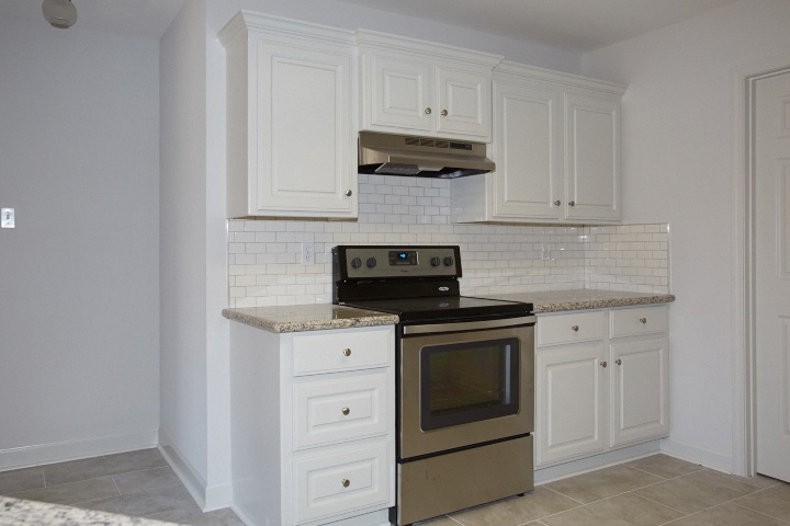 COUNTRY CLUB OF ARK THE - Residential Lease