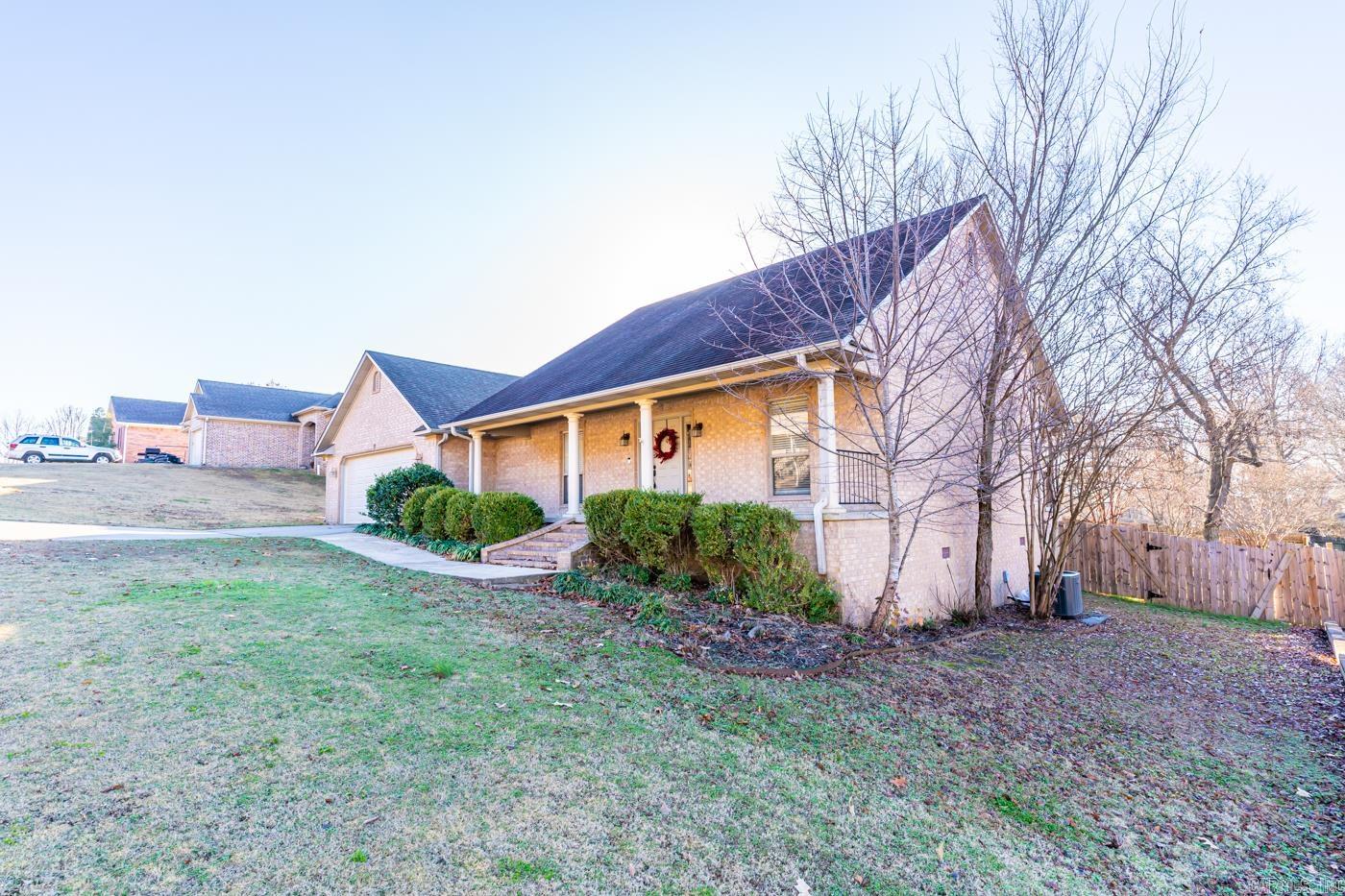 JULIE ANN SUB - Residential