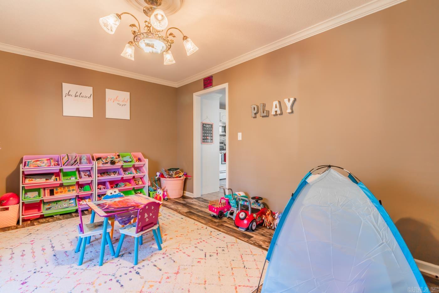 JULIE ANN SUB - Residential