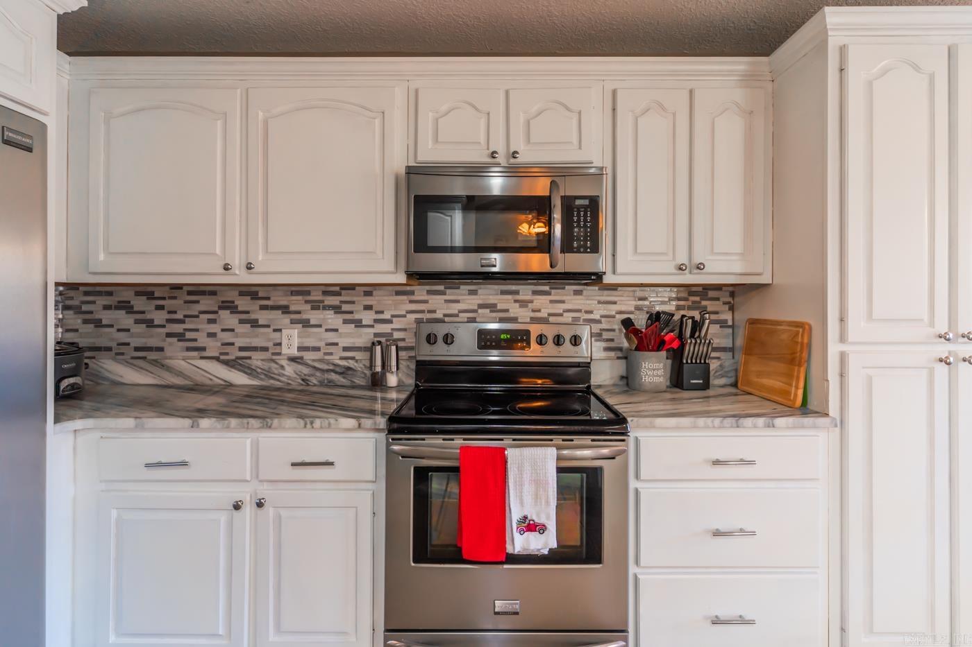 JULIE ANN SUB - Residential