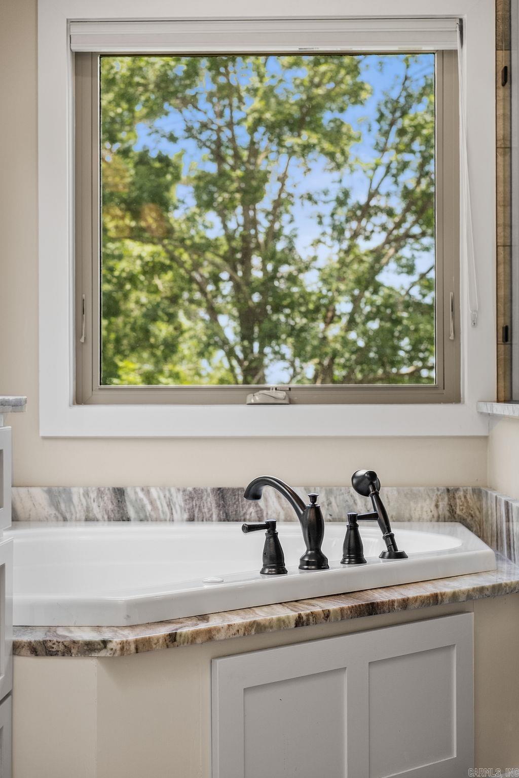 Reynolds Mountain - Residential