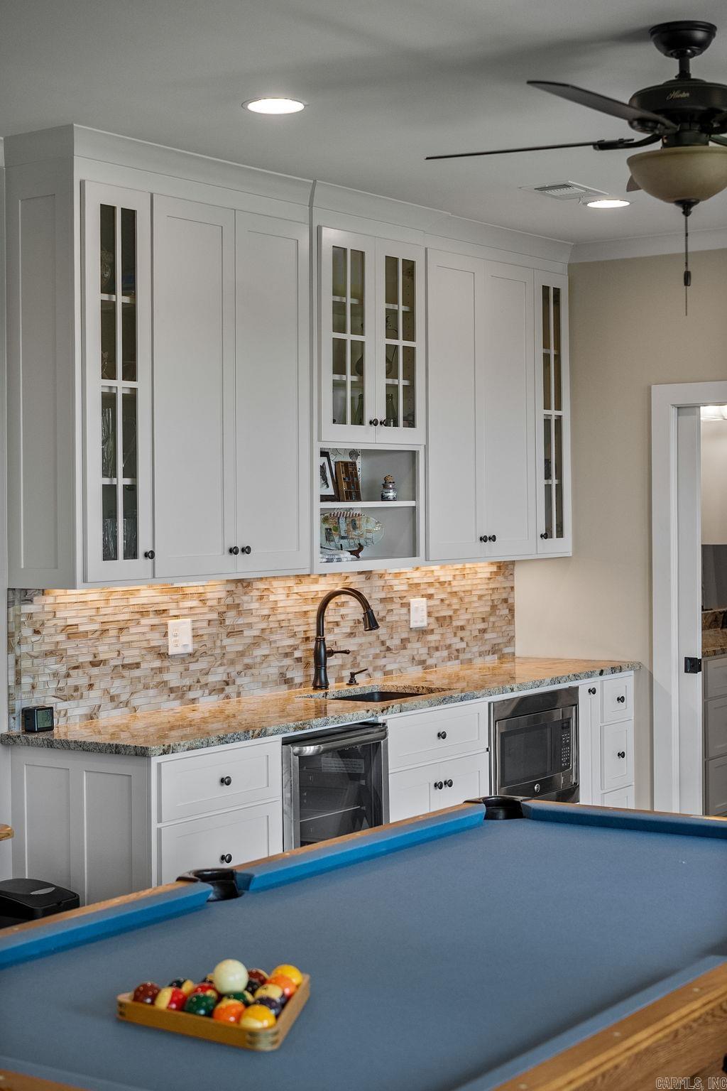 Reynolds Mountain - Residential