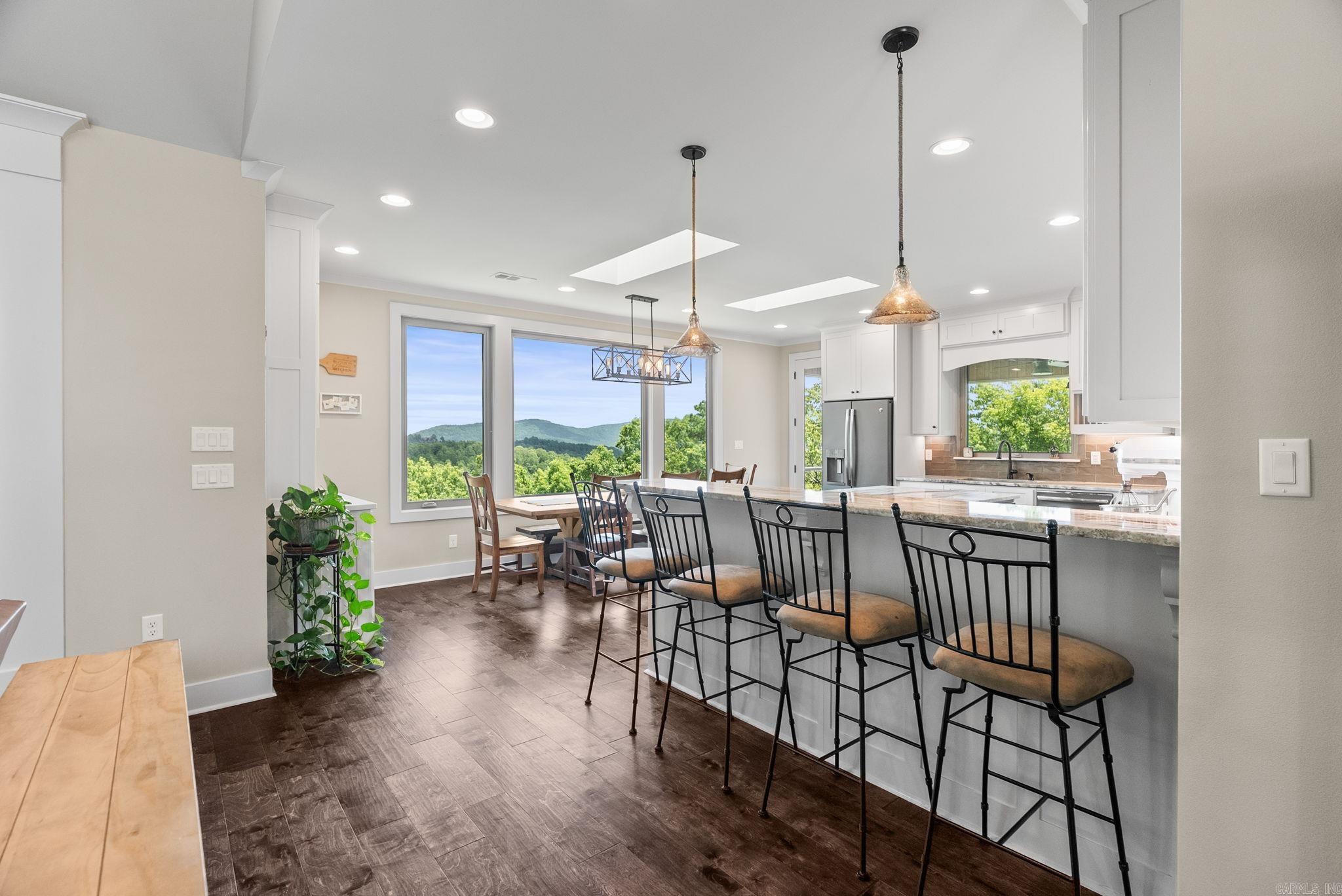 Reynolds Mountain - Residential