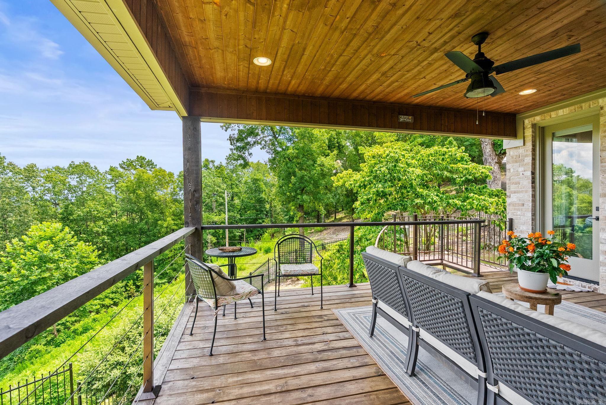 Reynolds Mountain - Residential