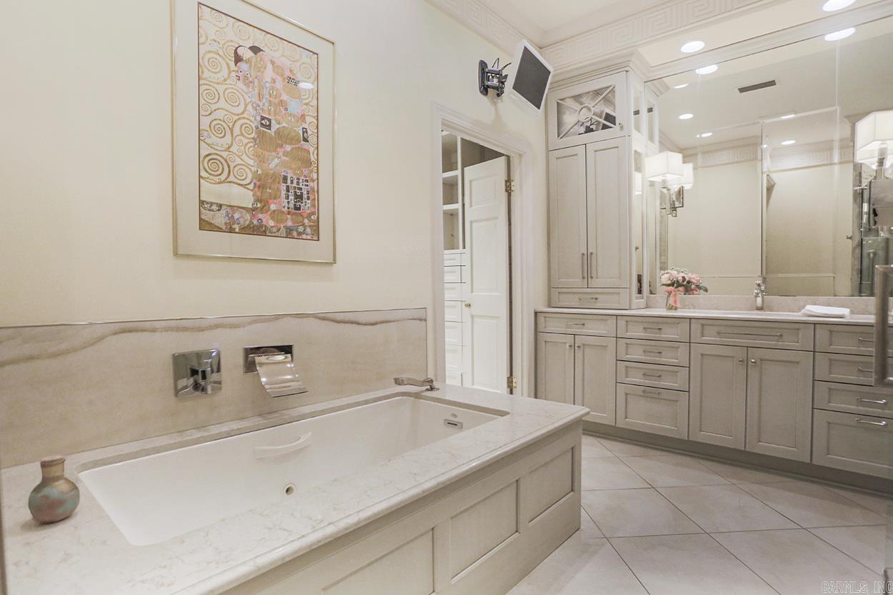 RIVERBEND HPR - Residential