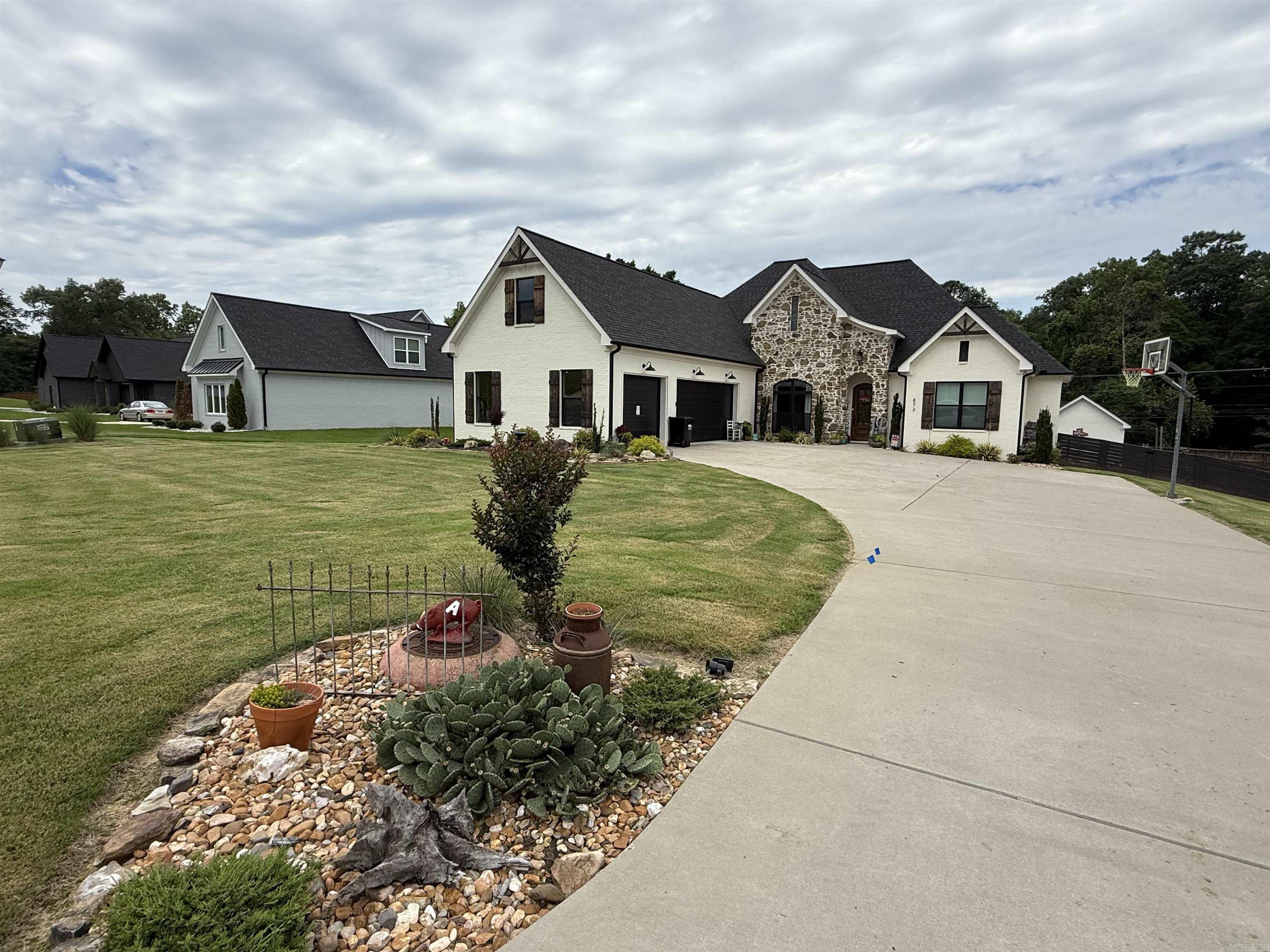 SALT CREEK ESTATES - Residential