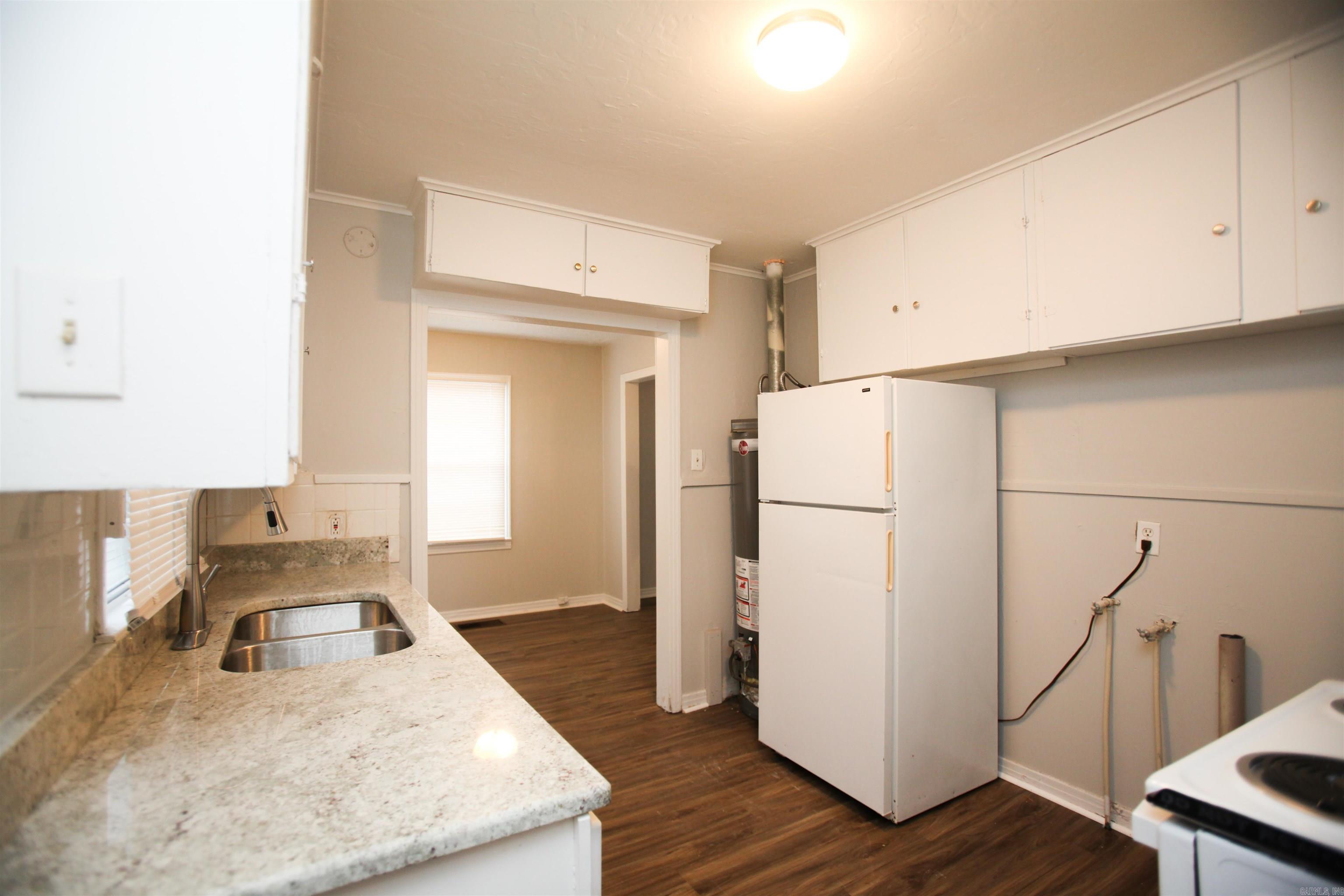 HYDE PARK - Residential