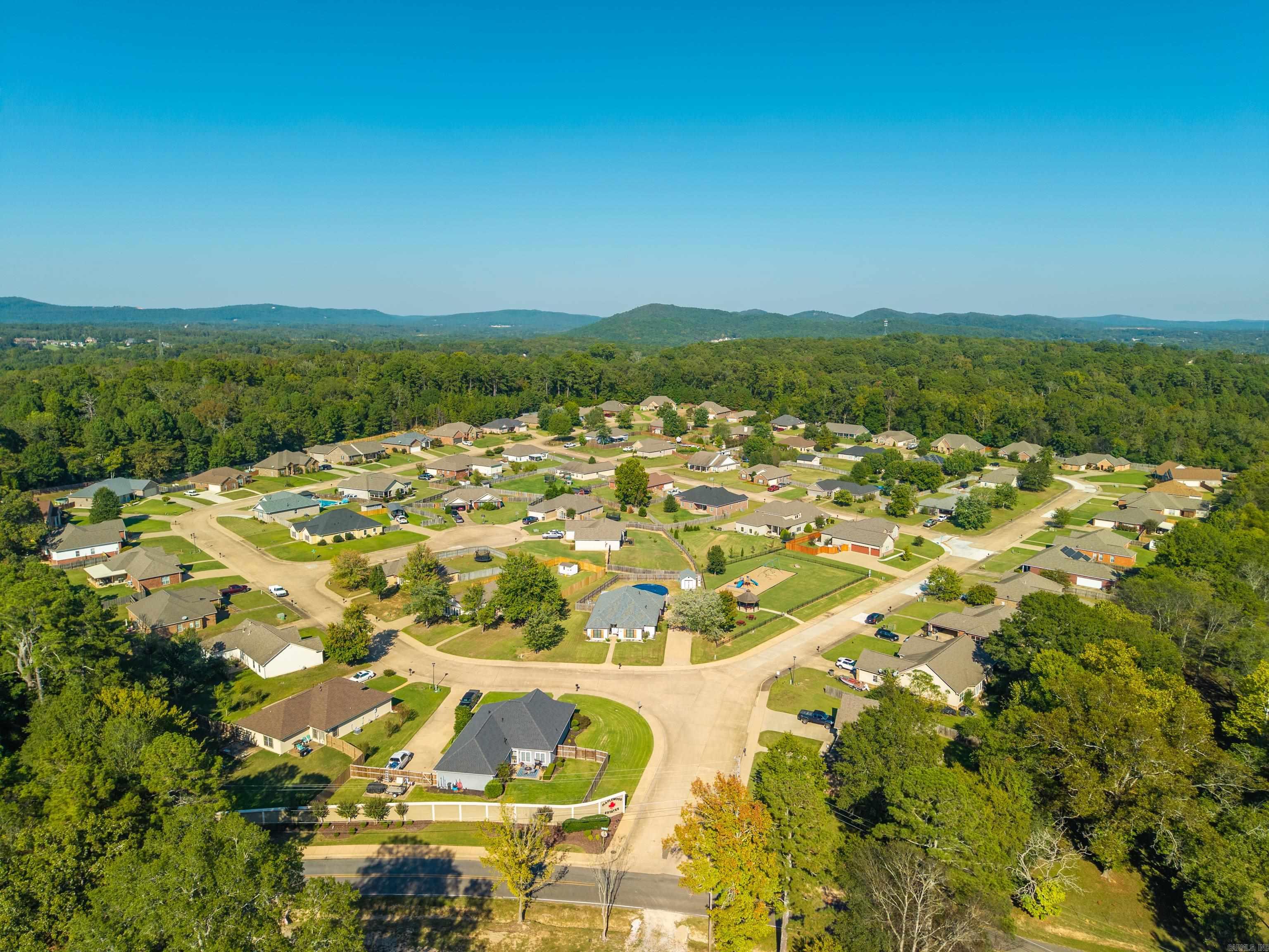 MAPLEWOOD ESTATES - Residential
