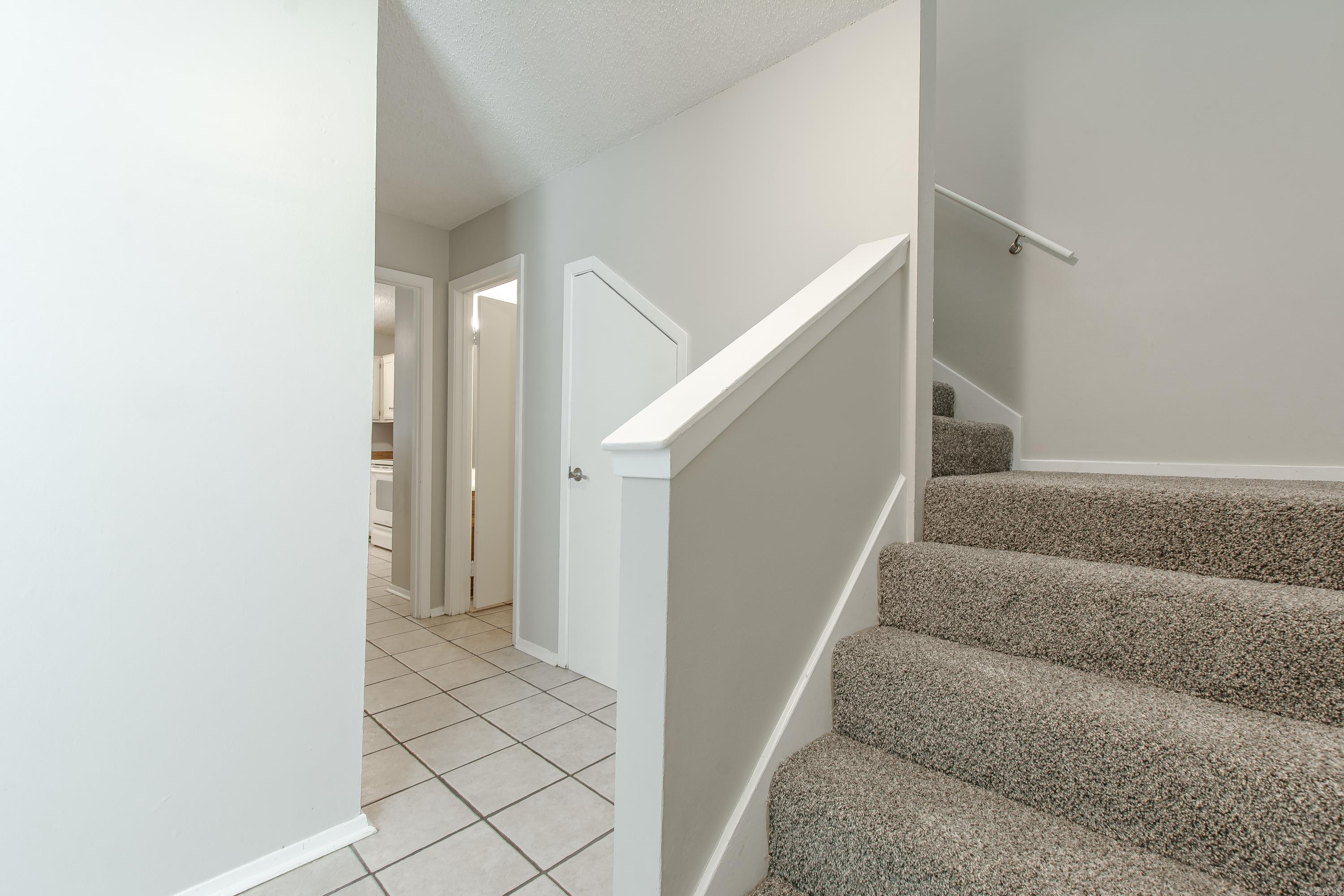 OAKCREST MANOR TWNHMS - Residential