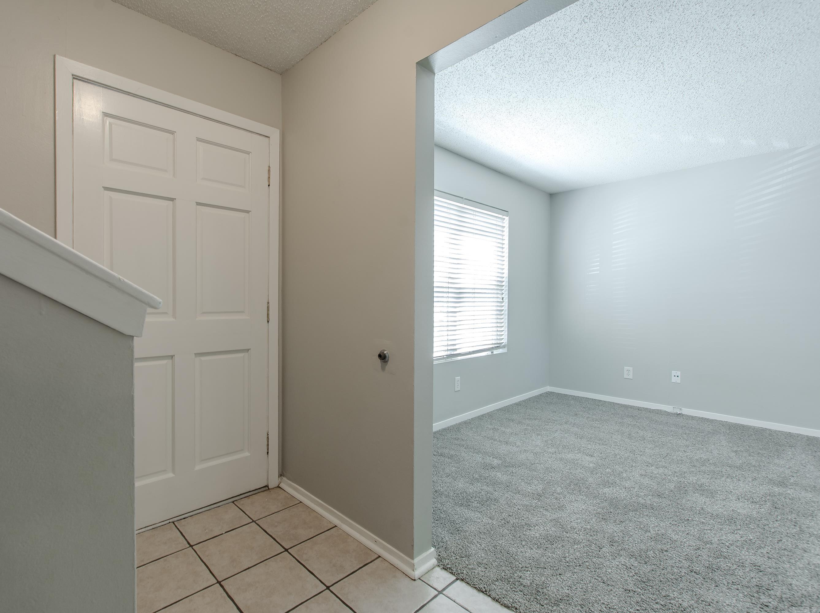 OAKCREST MANOR TWNHMS - Residential