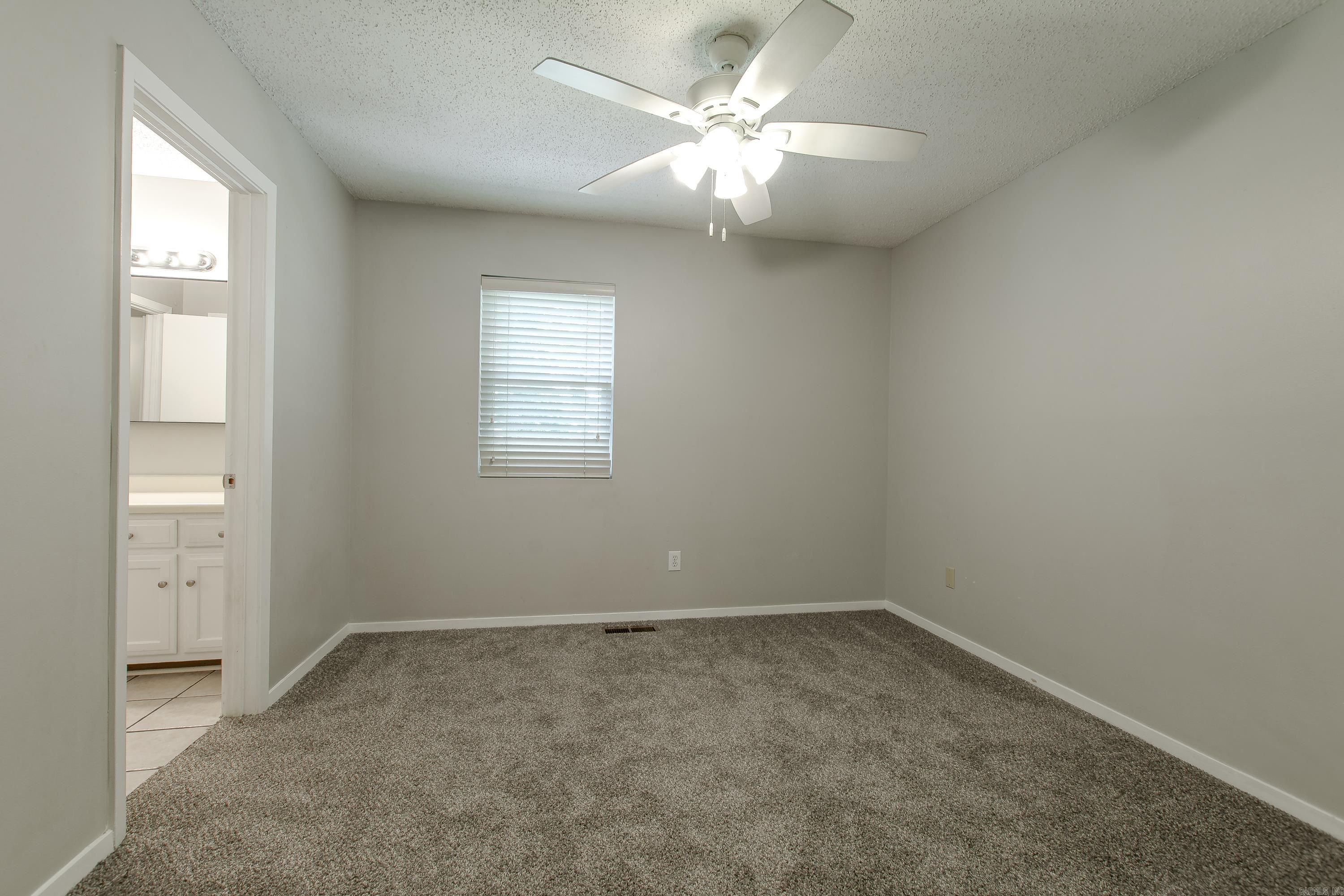 OAKCREST MANOR TWNHMS - Residential