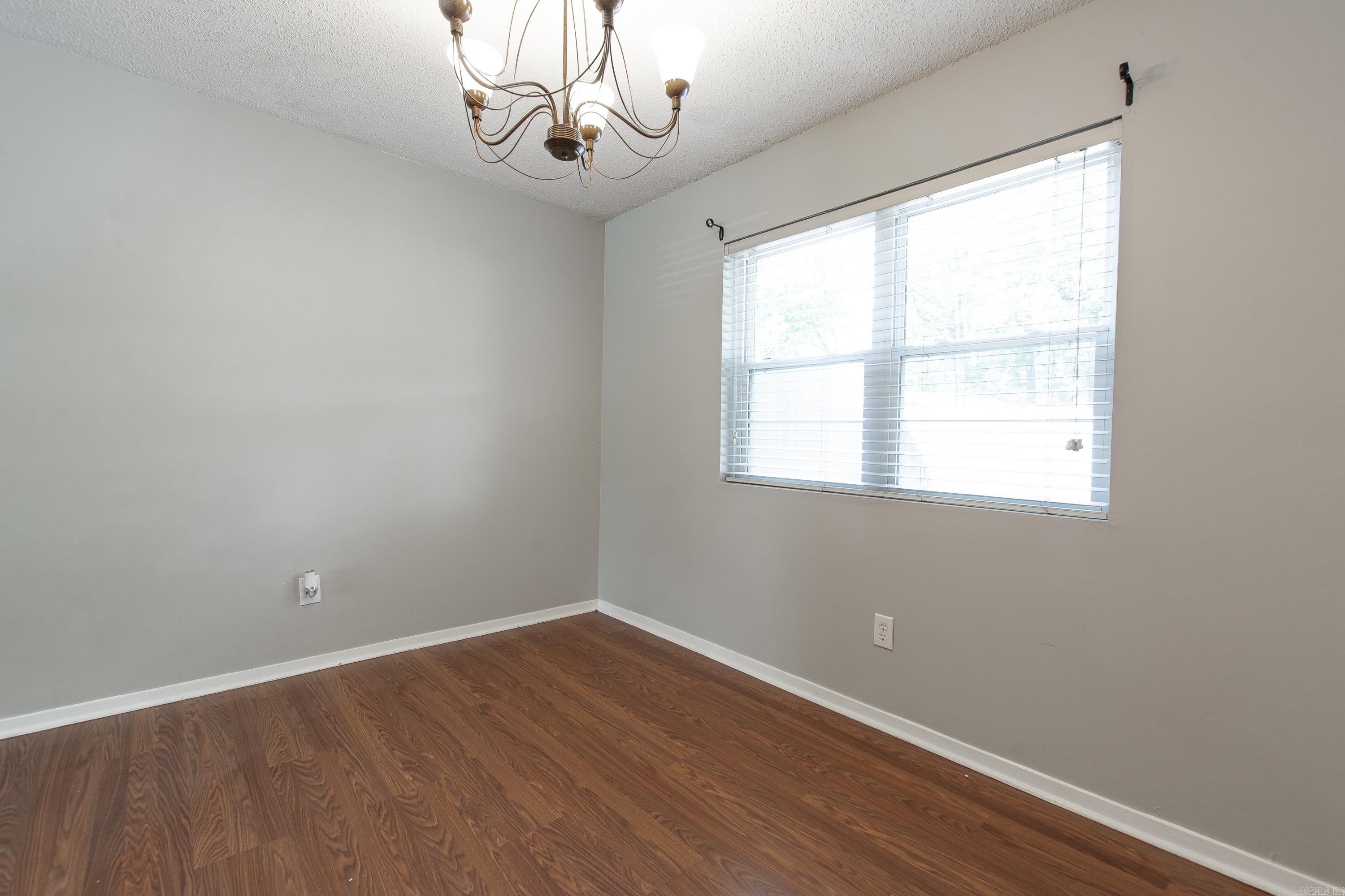 OAKCREST MANOR TWNHMS - Residential