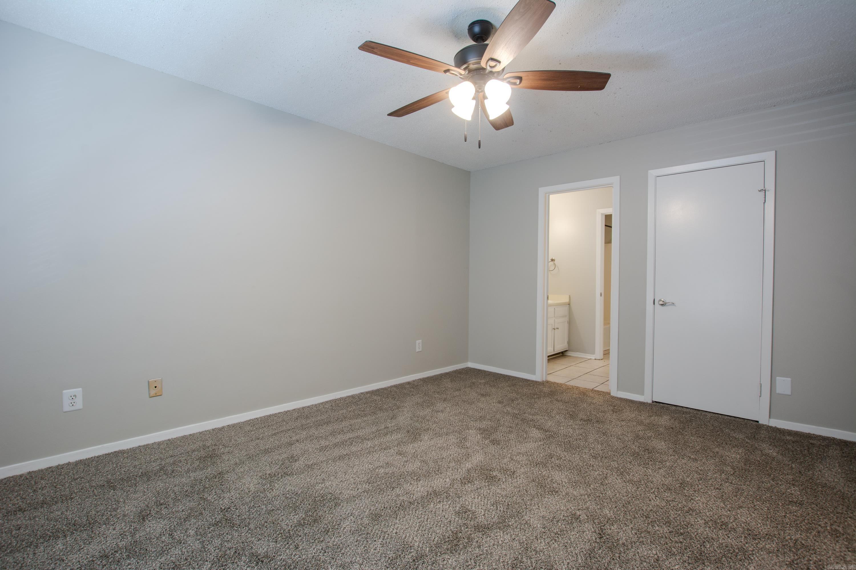 OAKCREST MANOR TWNHMS - Residential