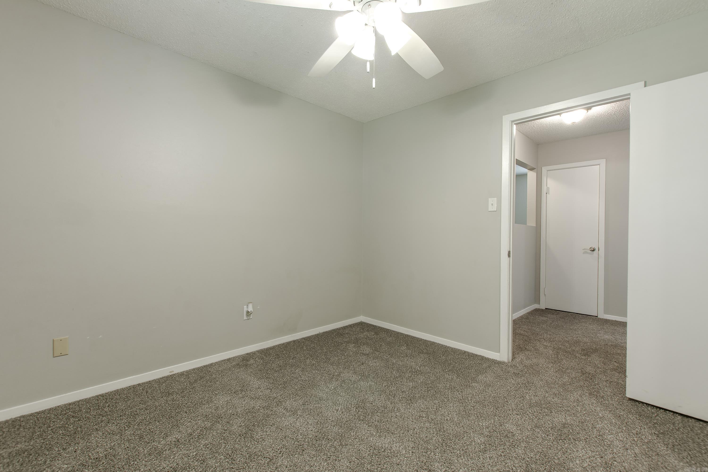 OAKCREST MANOR TWNHMS - Residential