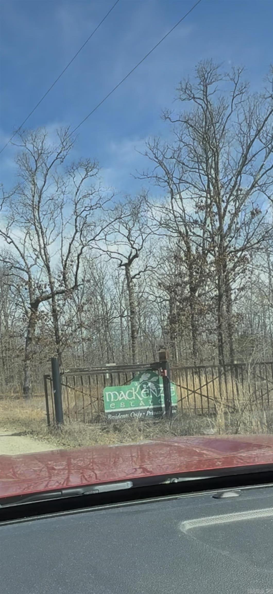 McKenzie - Land