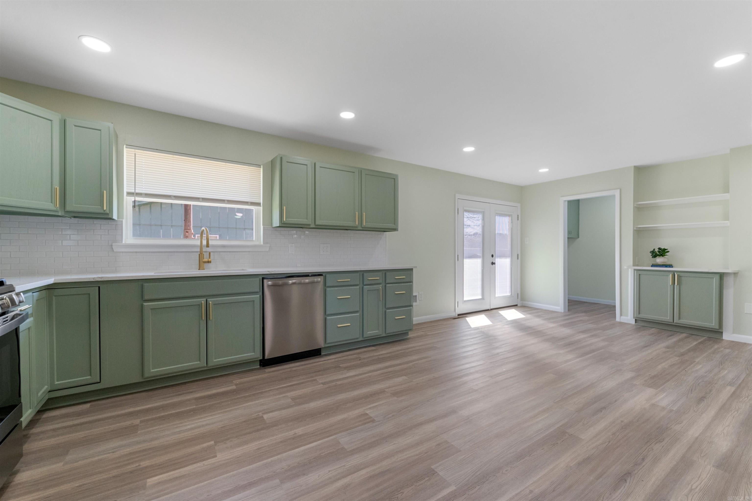 JAXON TERRACE - Residential