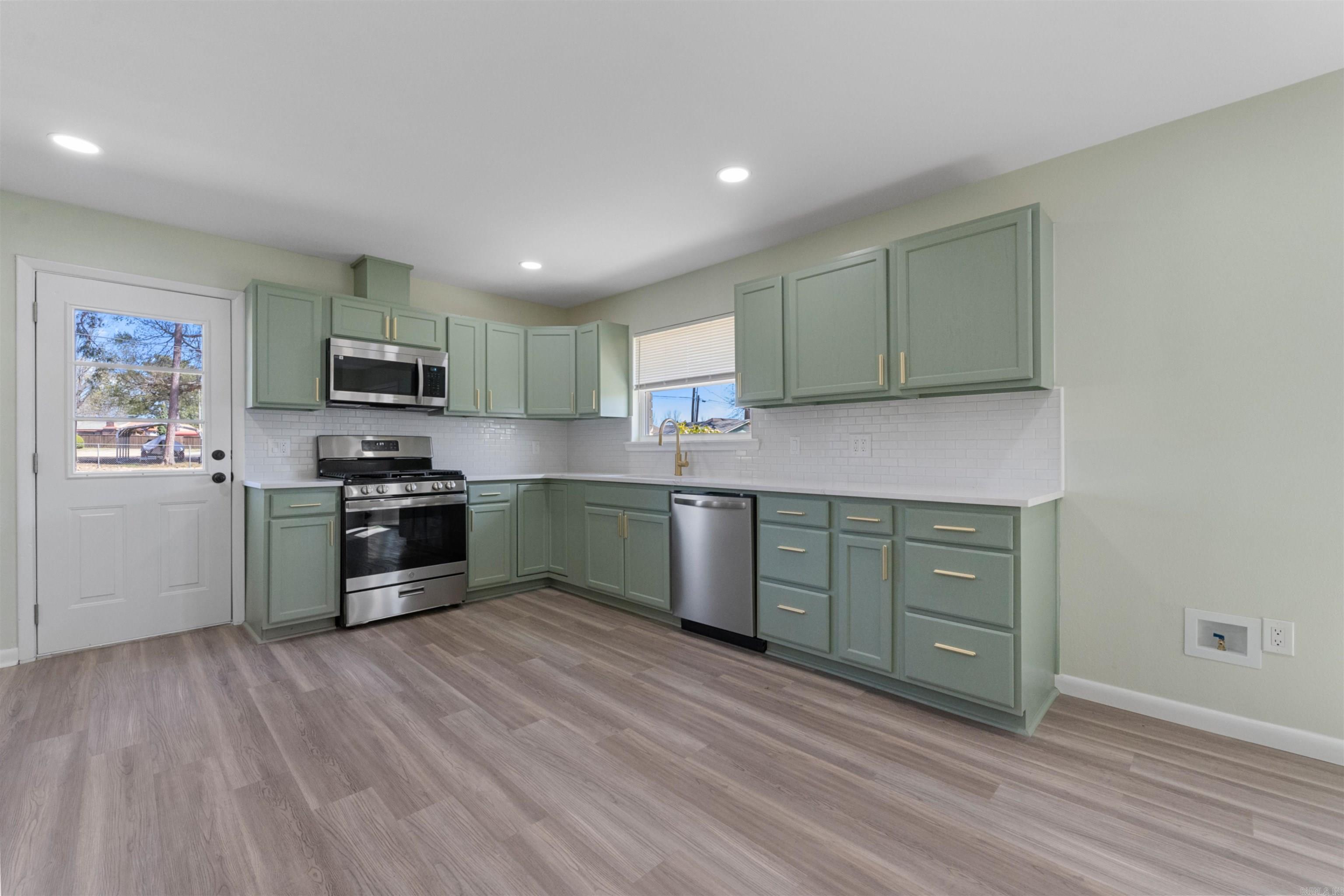 JAXON TERRACE - Residential