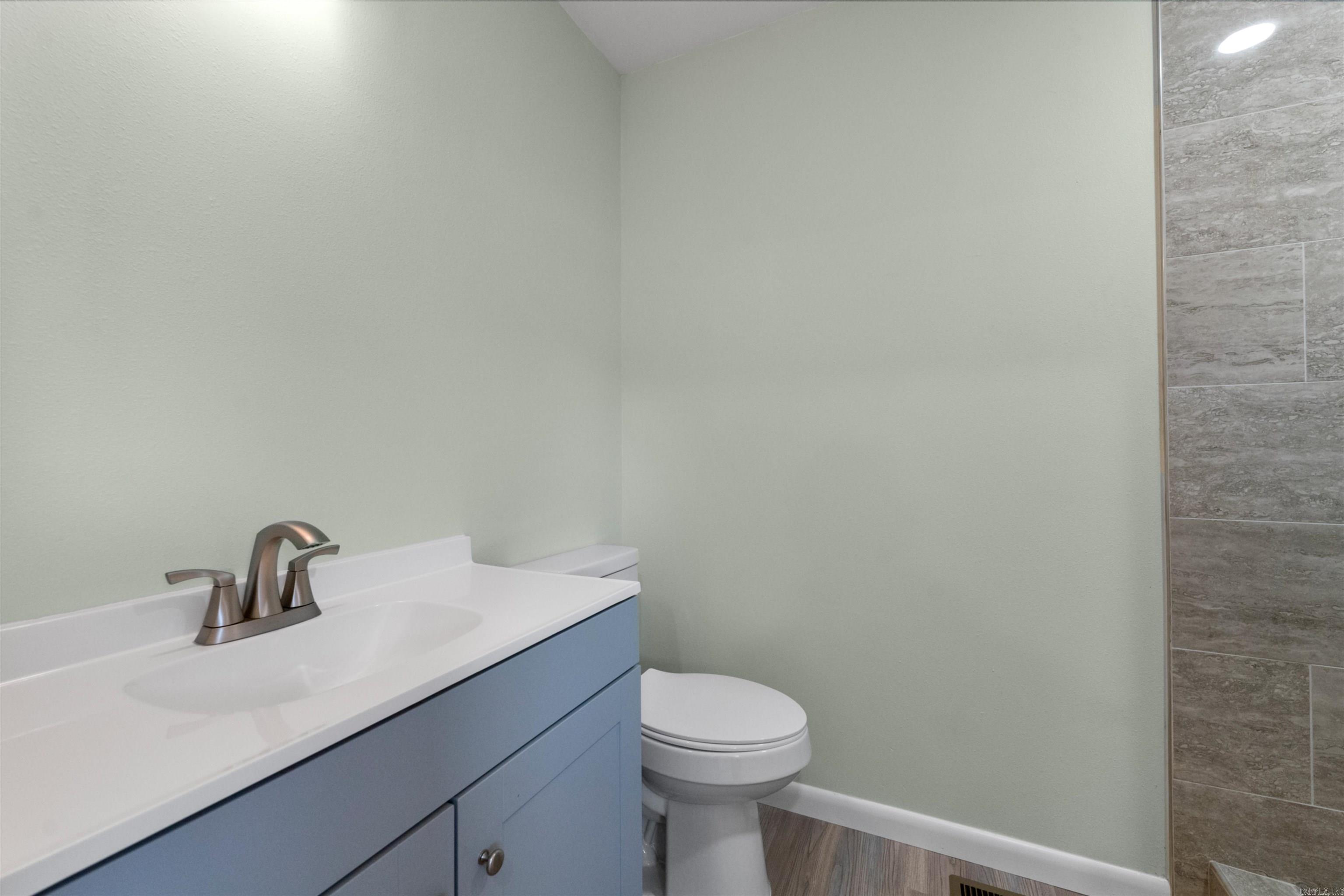 JAXON TERRACE - Residential