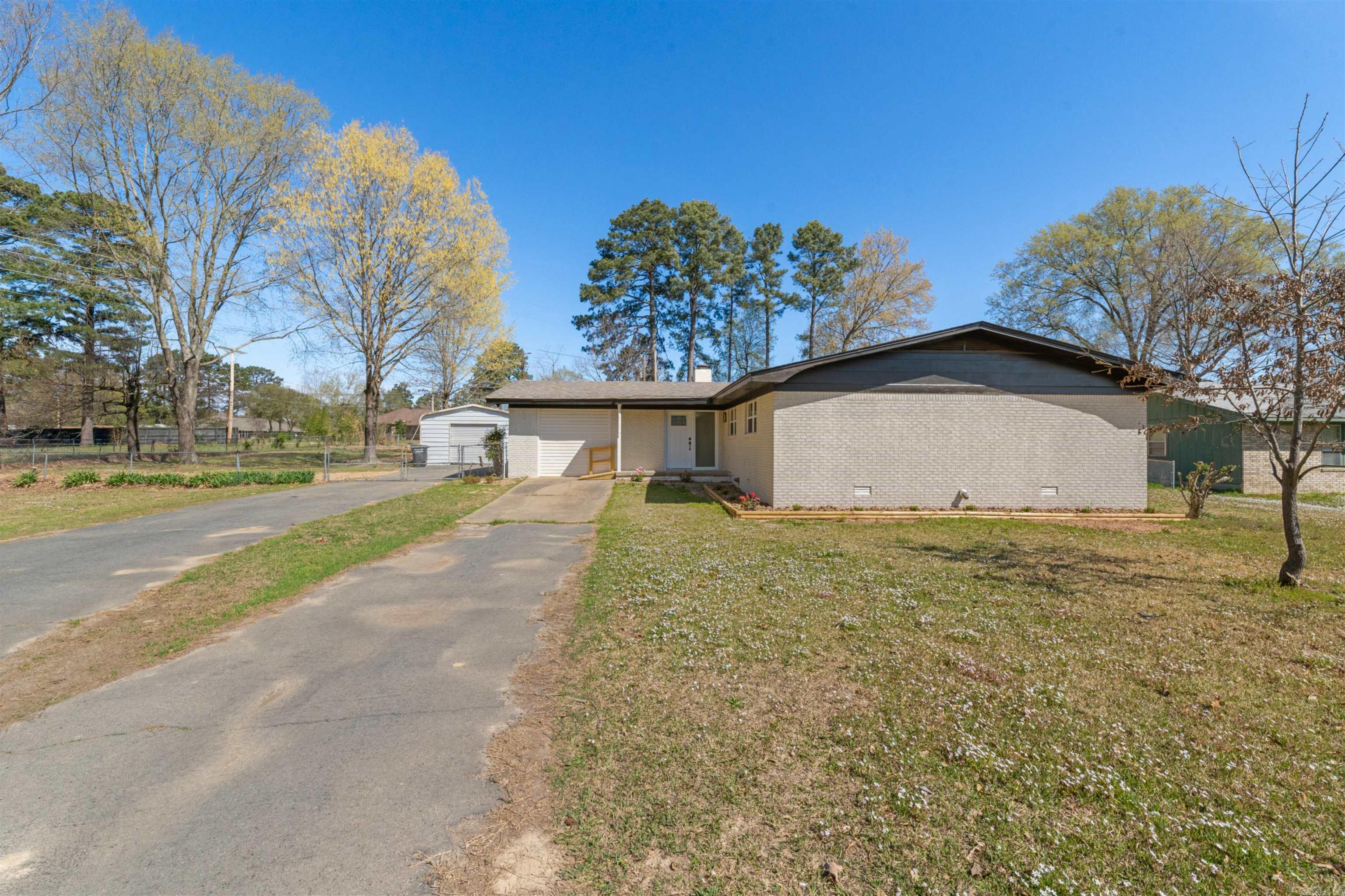 JAXON TERRACE - Residential