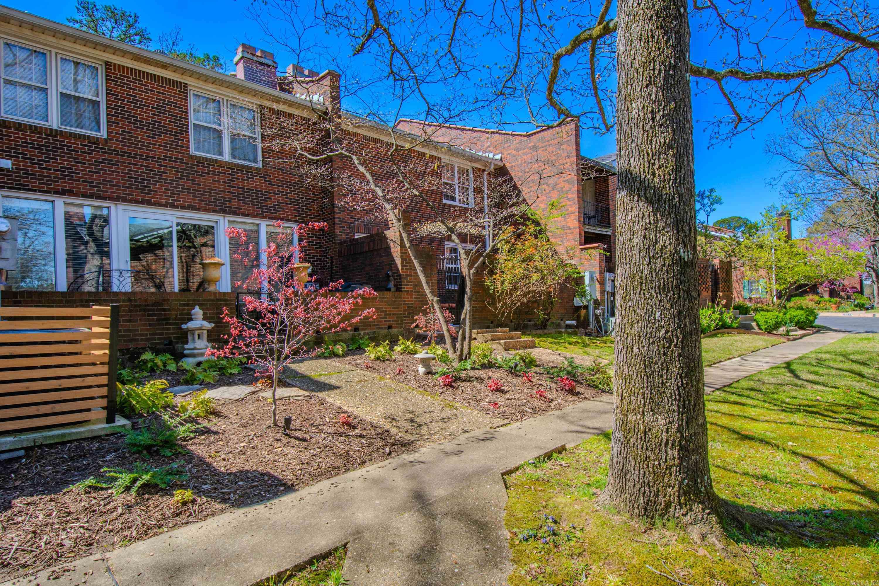 CAMBRIDGE PLACE HPR - Residential