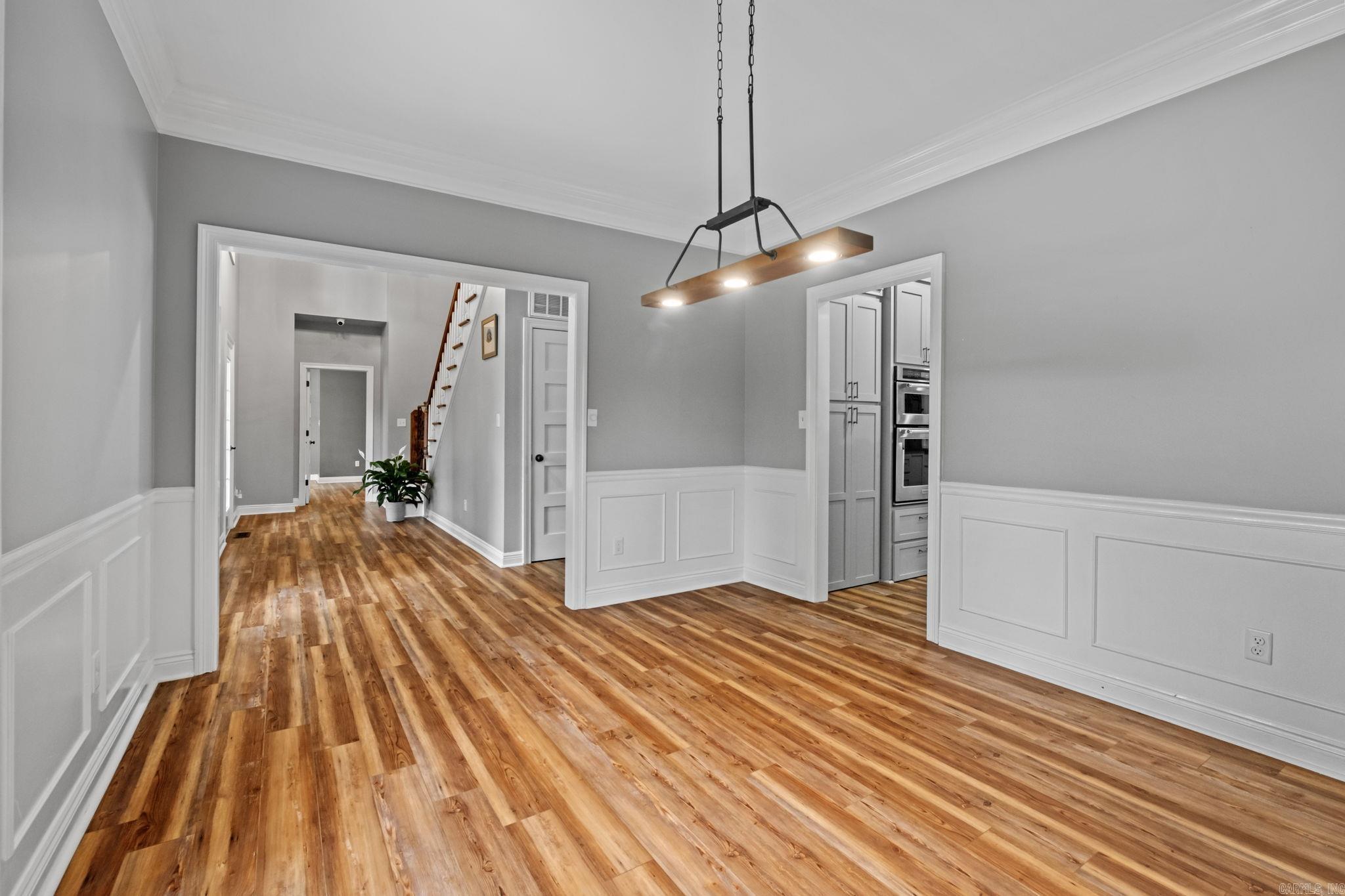 NORTH HILLS ESTATES - Residential