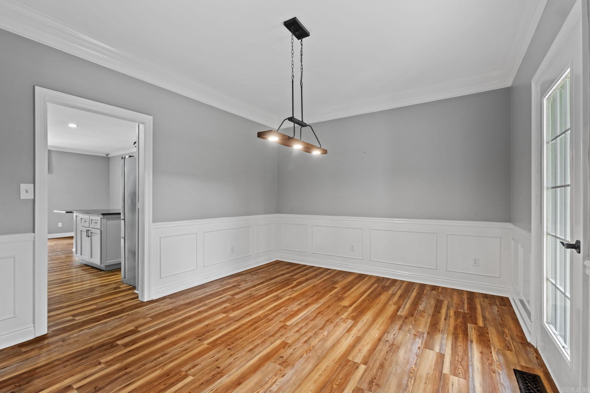 NORTH HILLS ESTATES - Residential