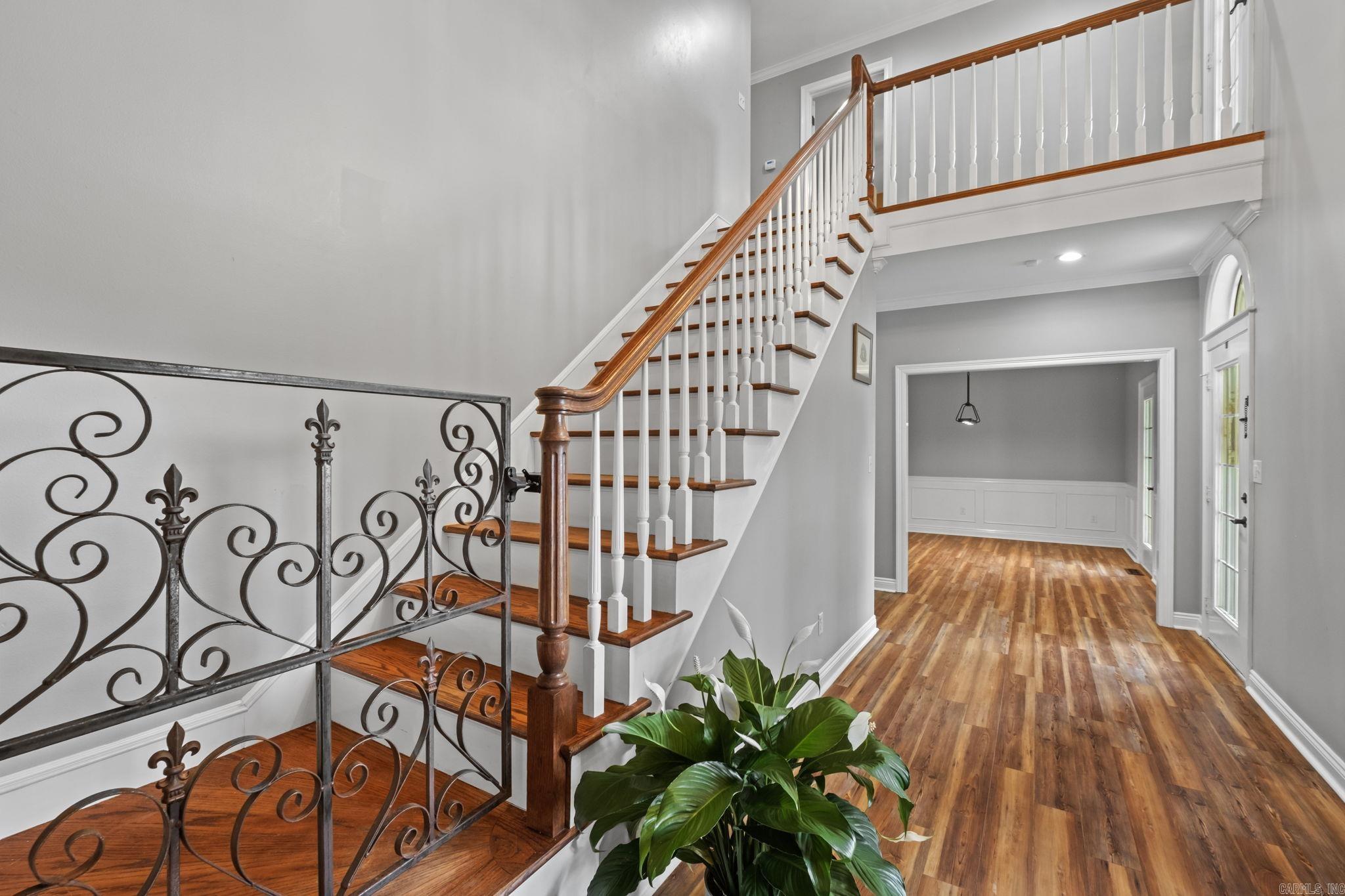 NORTH HILLS ESTATES - Residential