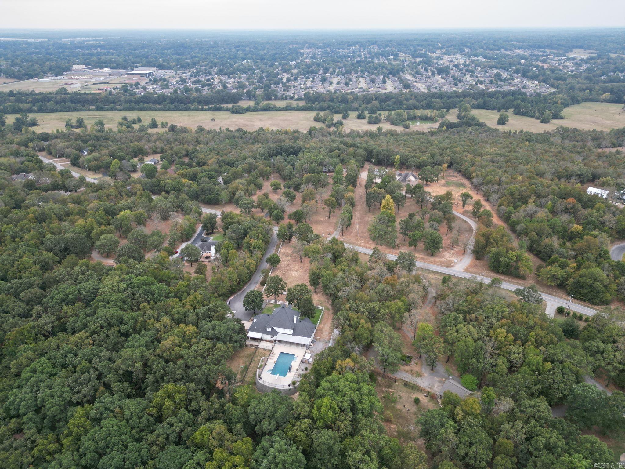 NORTH HILLS ESTATES - Residential