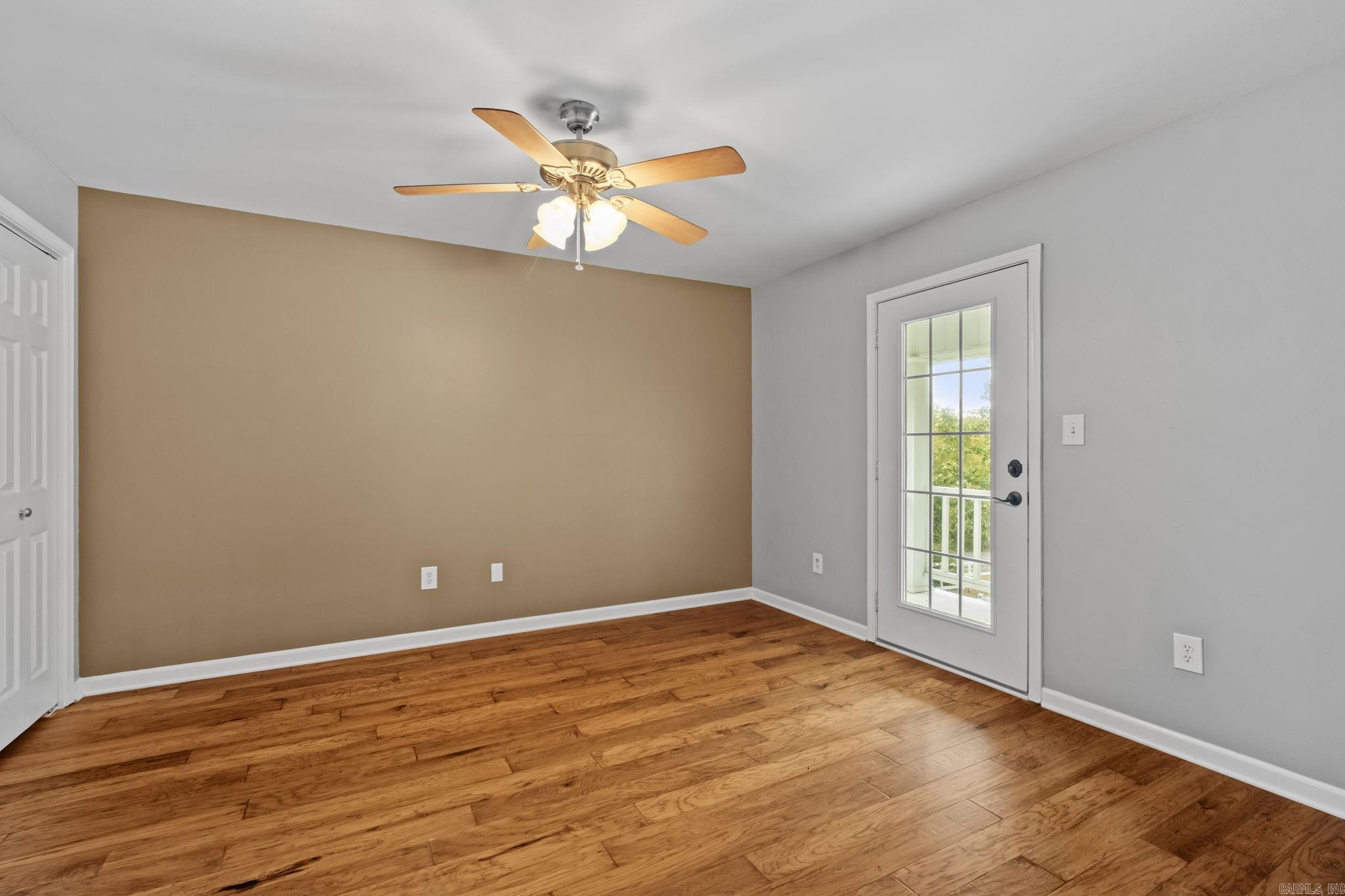 NORTH HILLS ESTATES - Residential