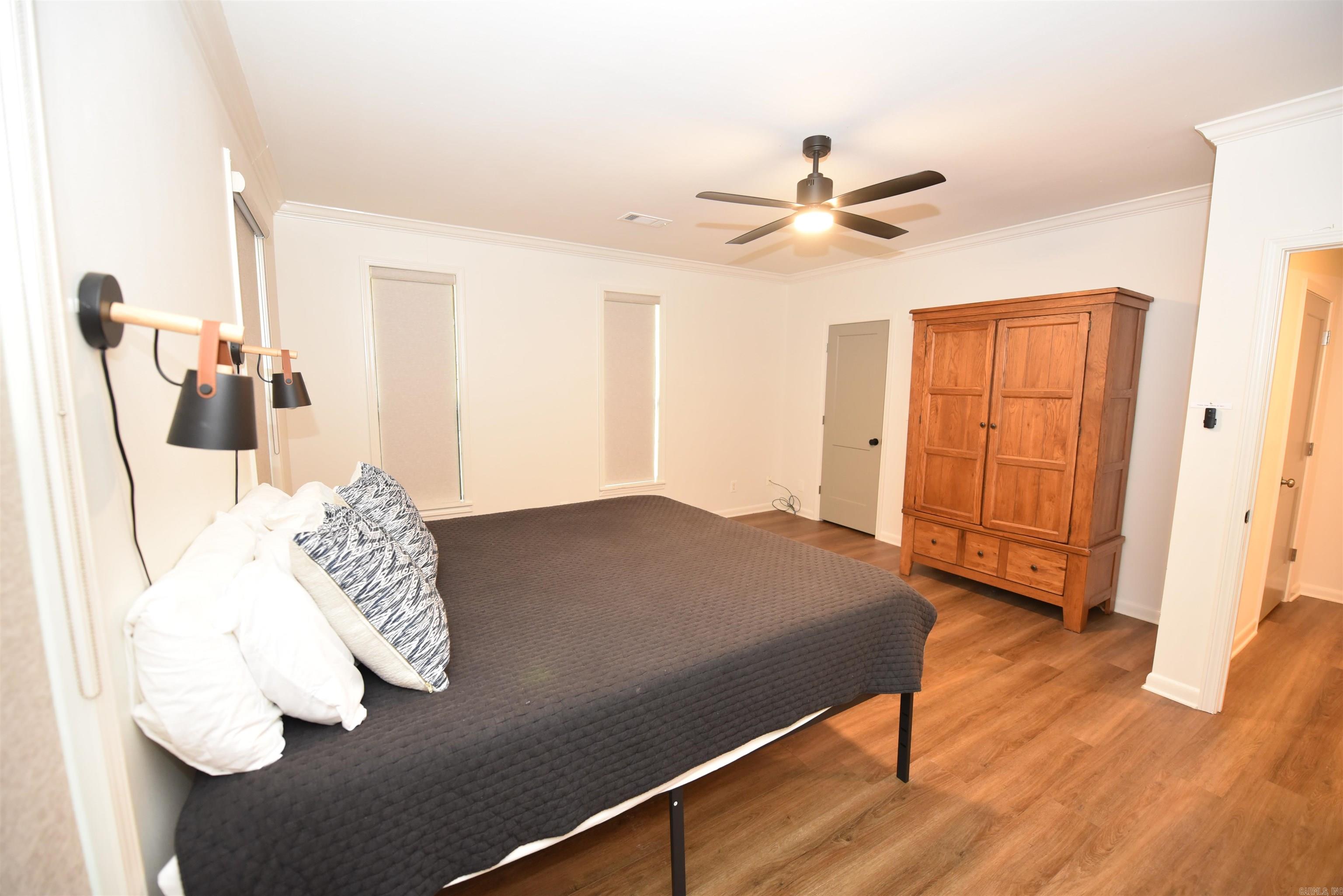 HAMILTON HILLS - Residential