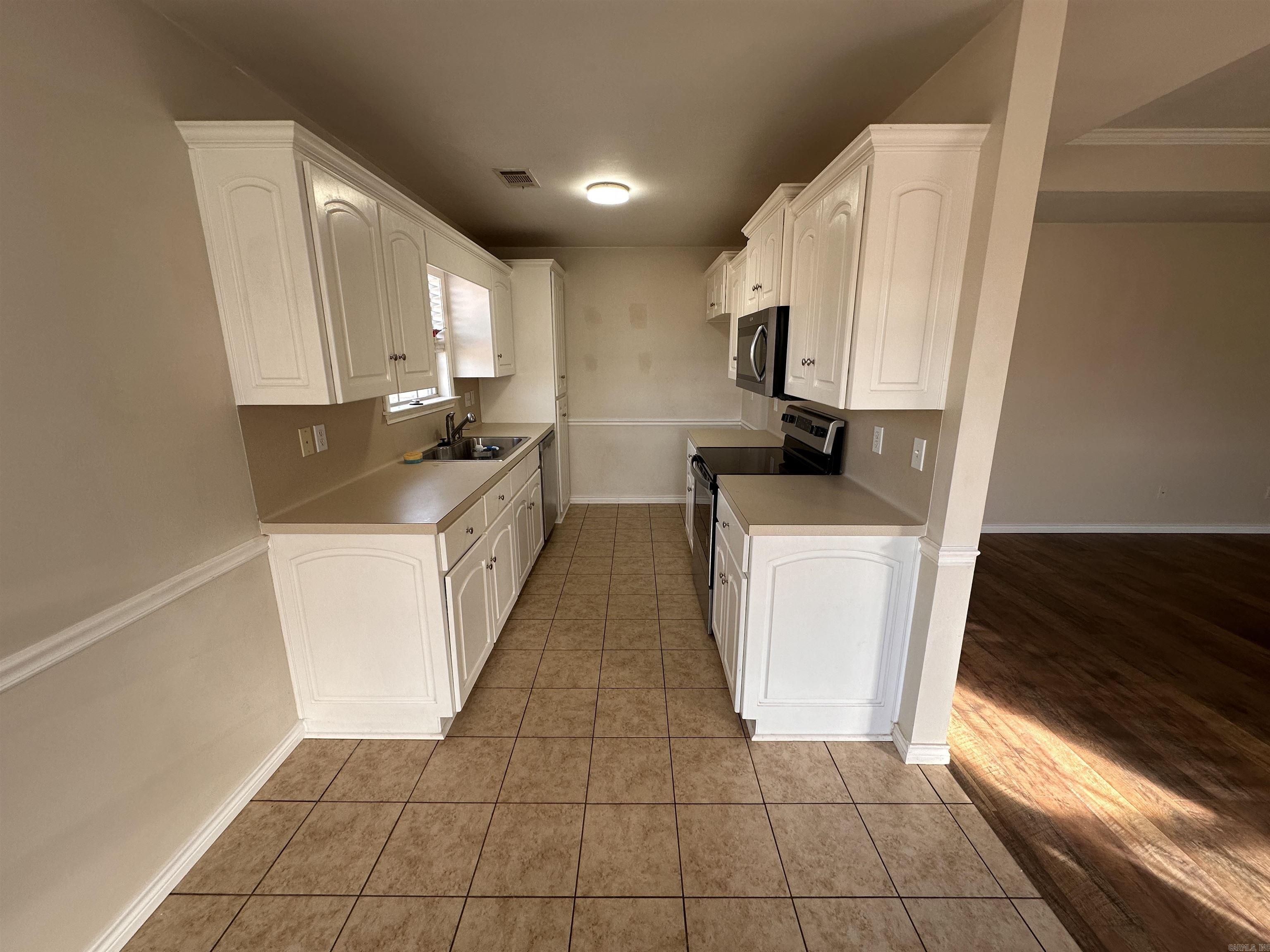 MOON RIDGE ESTATES - Residential