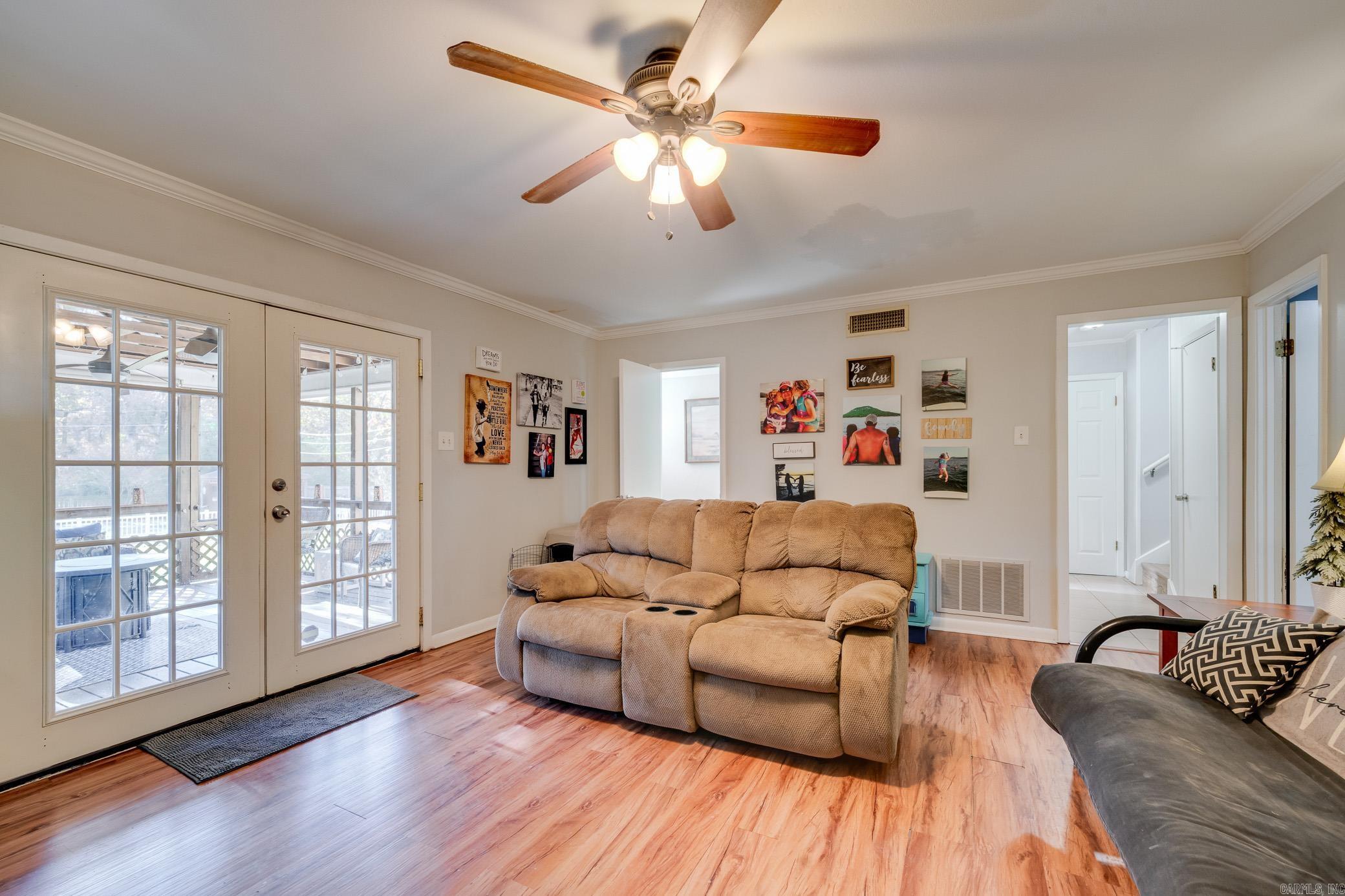 INDIAN HILLS - Residential