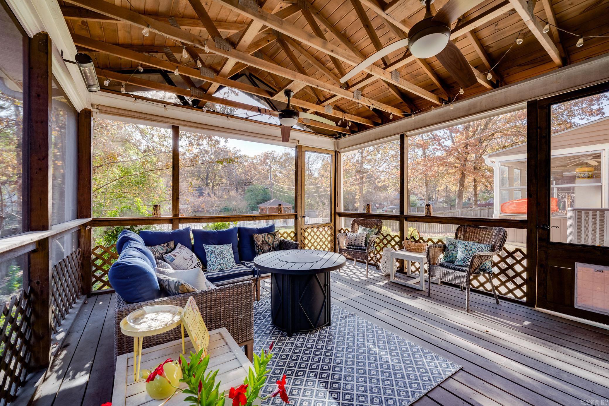 INDIAN HILLS - Residential