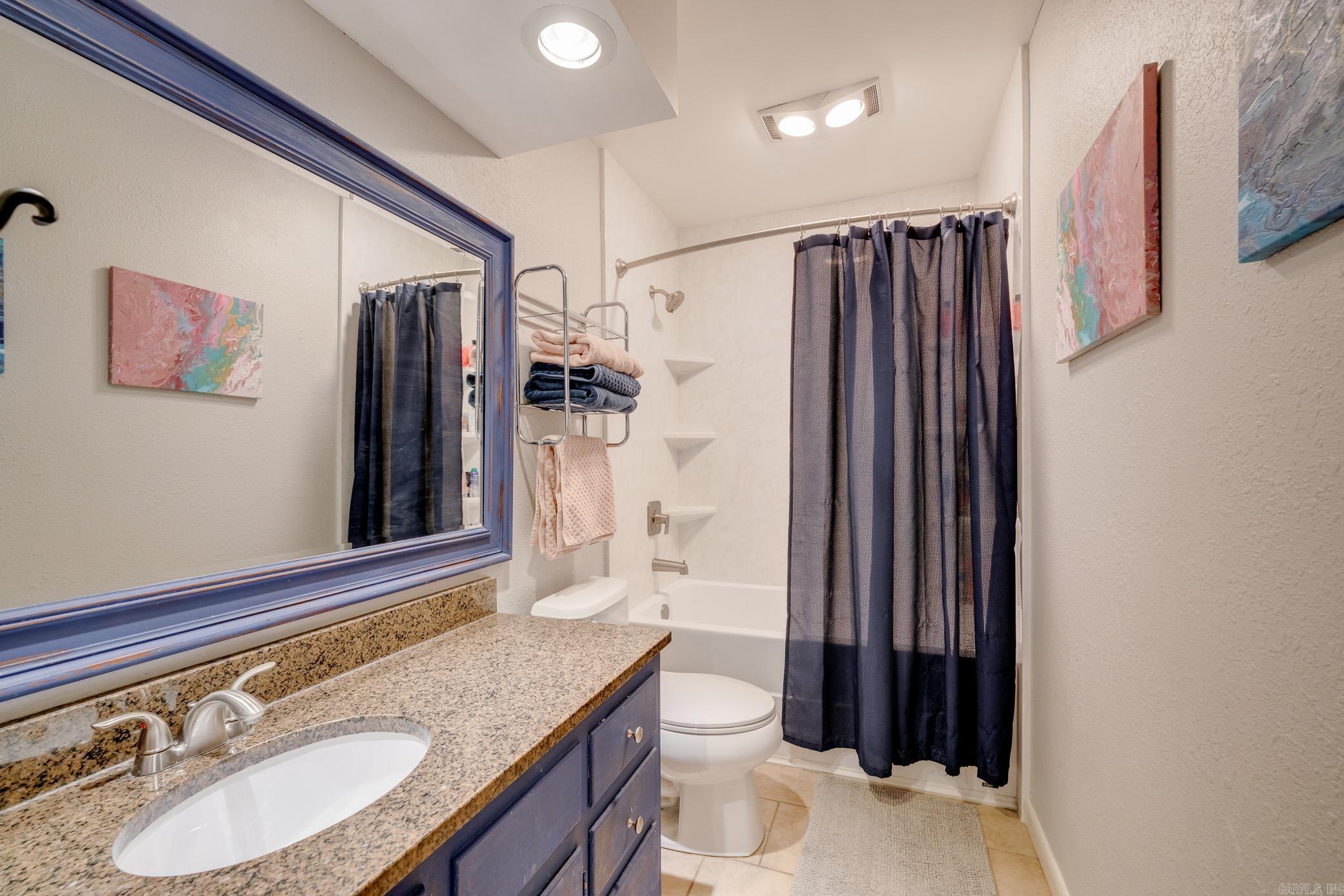 INDIAN HILLS - Residential