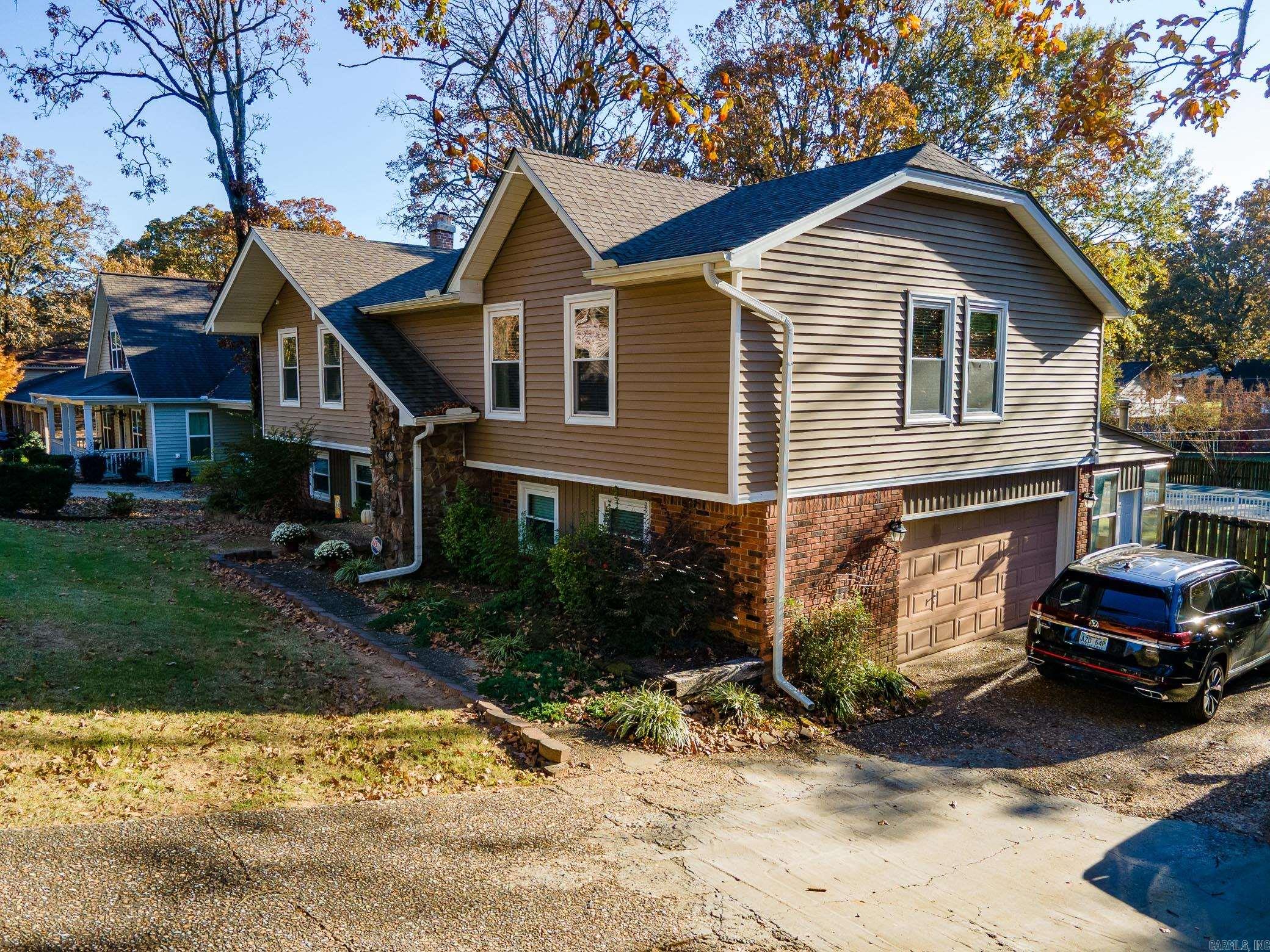 INDIAN HILLS - Residential