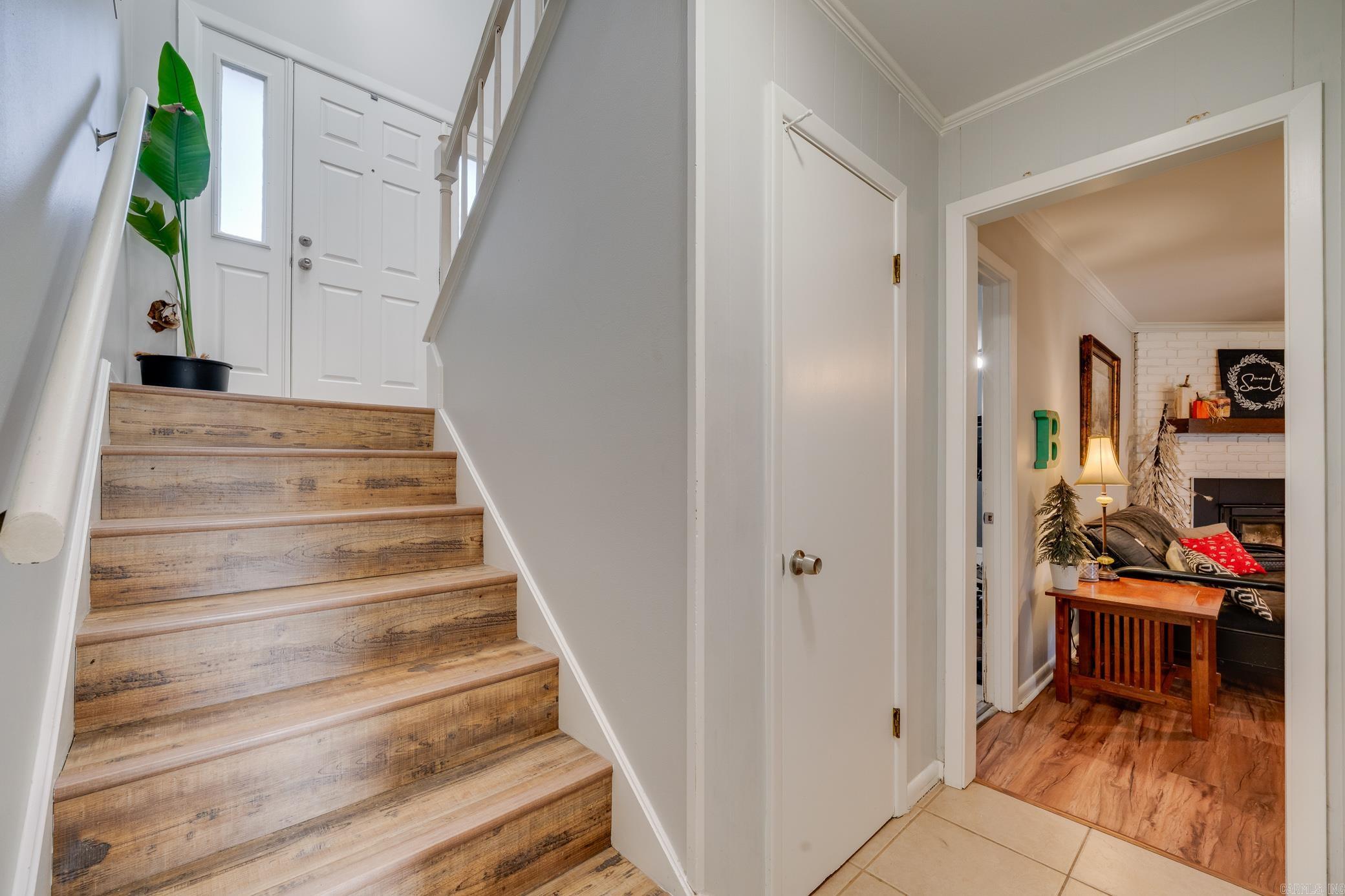 INDIAN HILLS - Residential