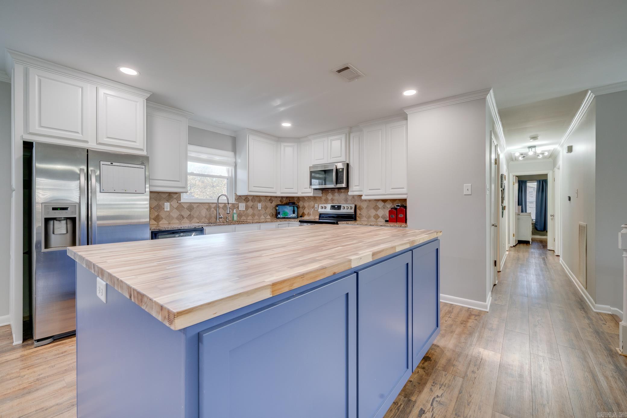 INDIAN HILLS - Residential