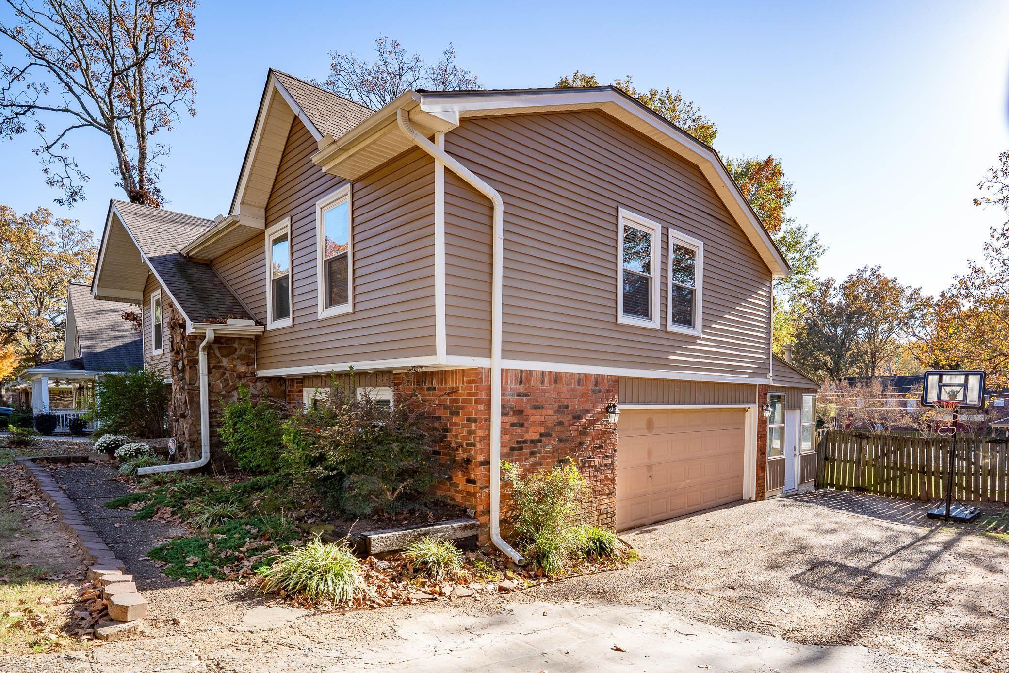 INDIAN HILLS - Residential